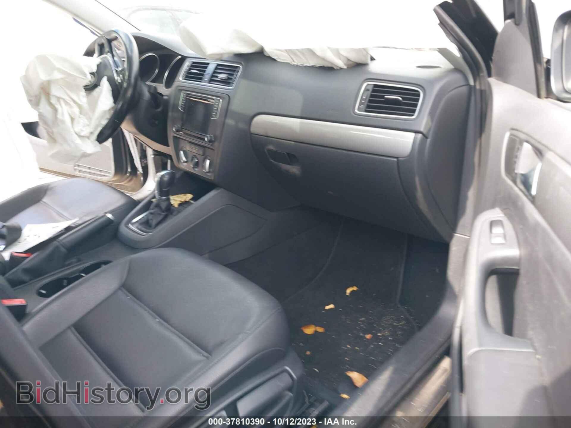 2017 VOLKSWAGEN JETTA - VIN: 3VWDB7AJ9HM340572 - Фото 5