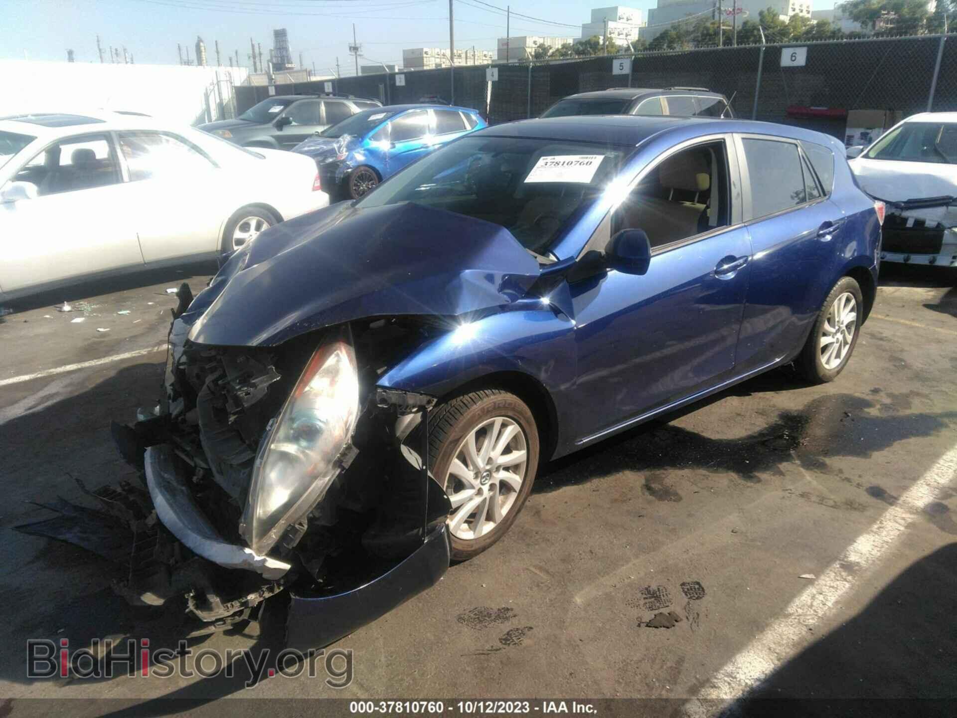 2013 MAZDA MAZDA3 - VIN: JM1BL1LP2D1721032 - Фото 2