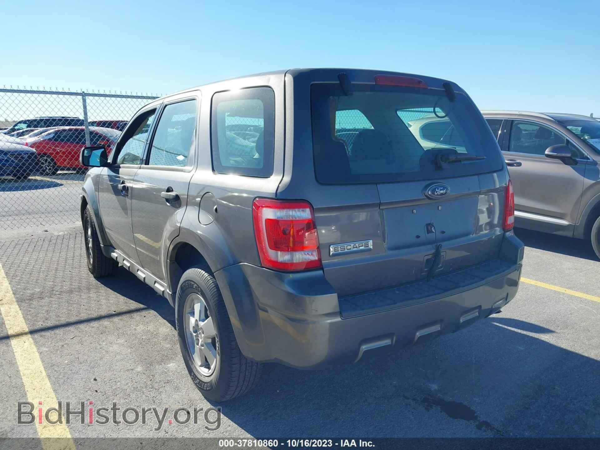 2011 FORD ESCAPE - VIN: 1FMCU0C77BKA67966 - Фото 3