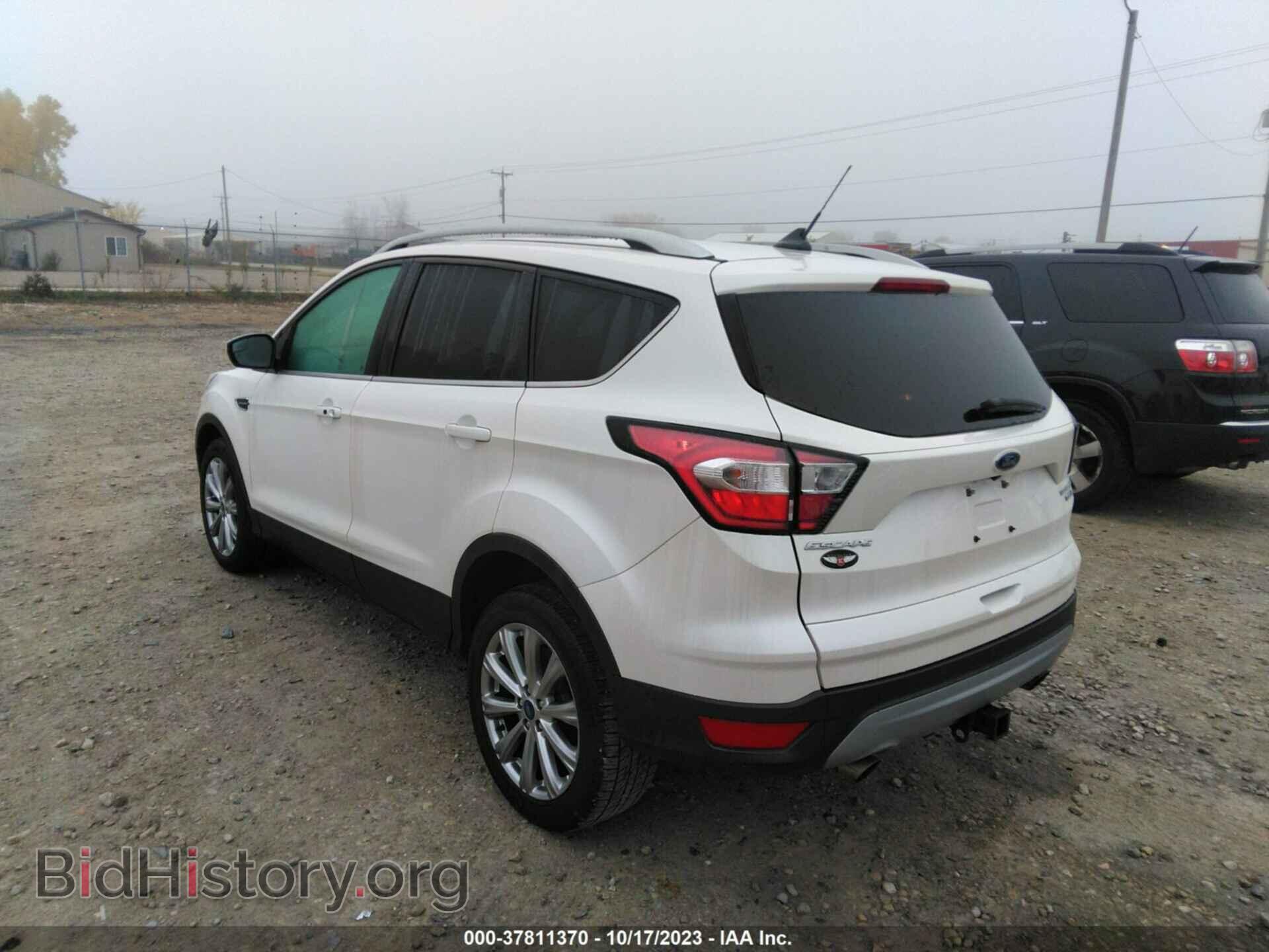2018 FORD ESCAPE - VIN: 1FMCU9J94JUC64122 - Фото 3