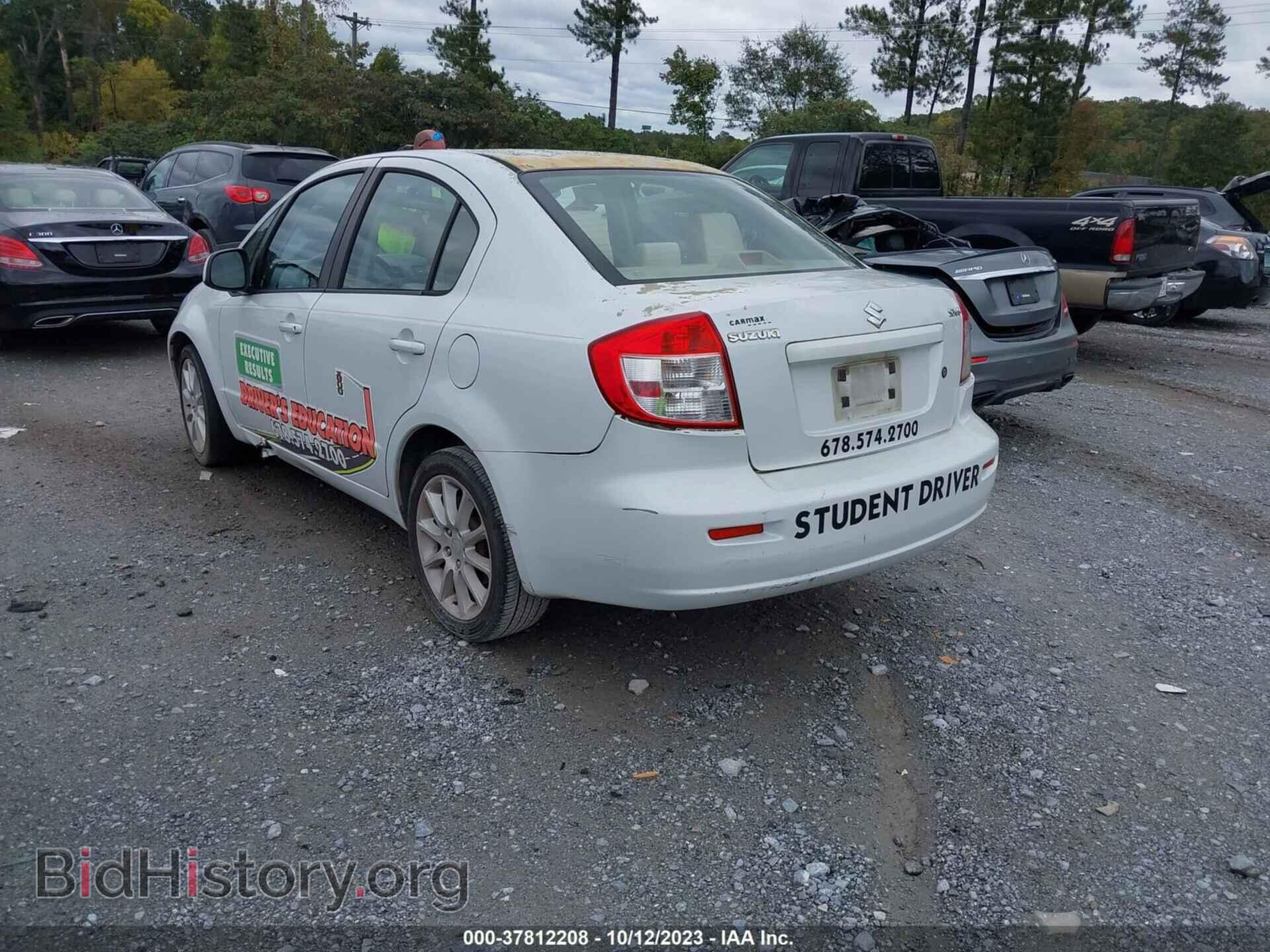 2011 SUZUKI SX4 - VIN: JS2YC5A29B6302772 - Photo 6