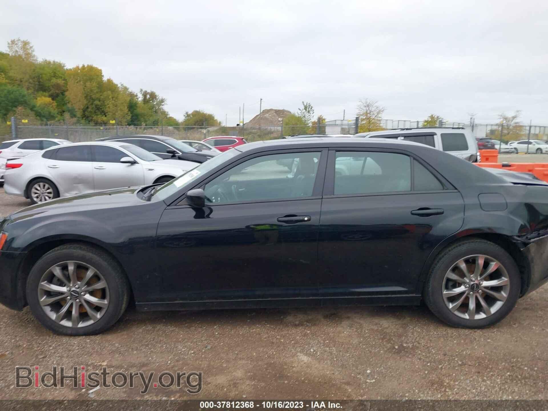 2014 CHRYSLER 300 - VIN: 2C3CCAGG5EH384040 - Фото 14