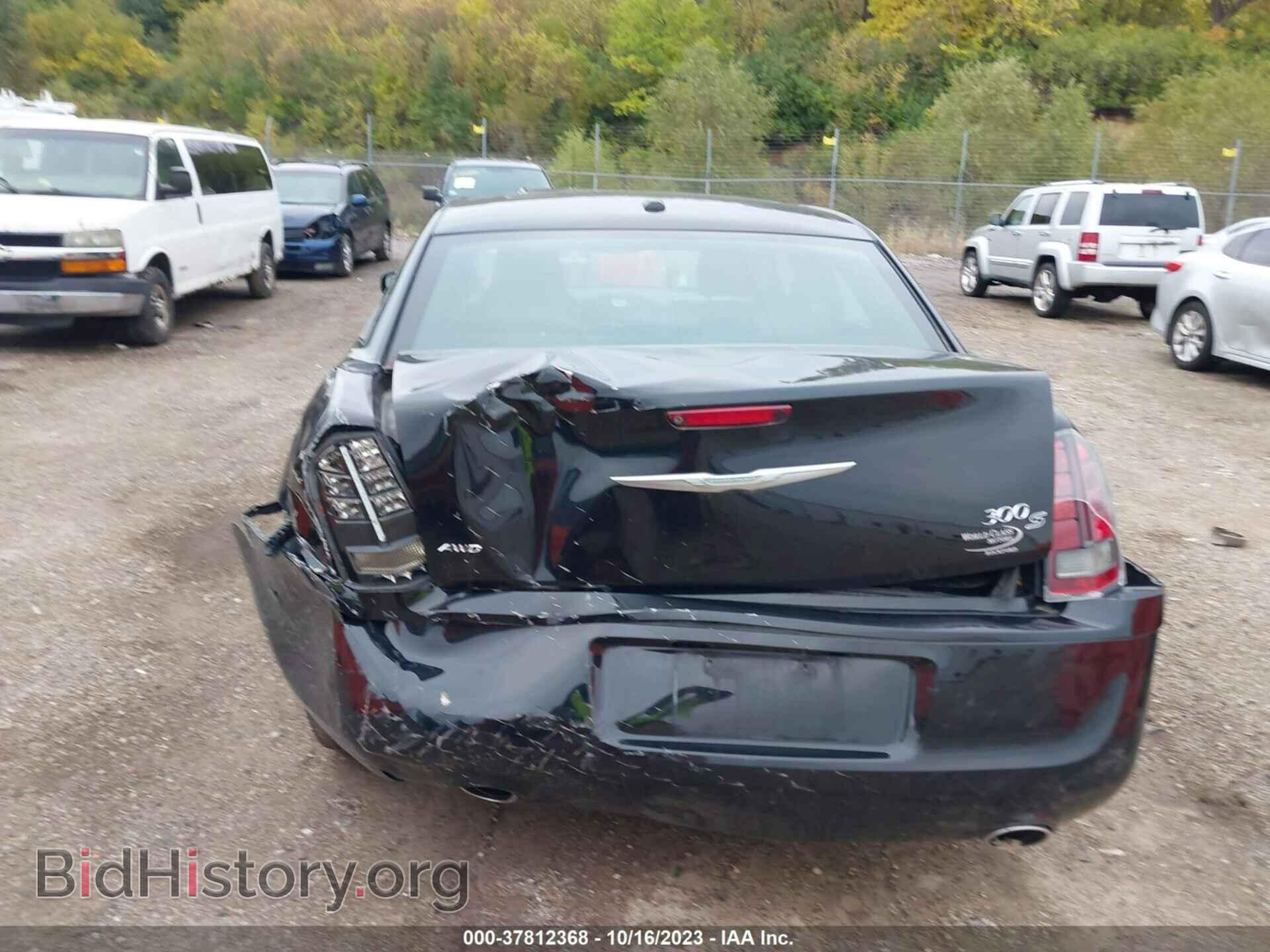 2014 CHRYSLER 300 - VIN: 2C3CCAGG5EH384040 - Фото 16