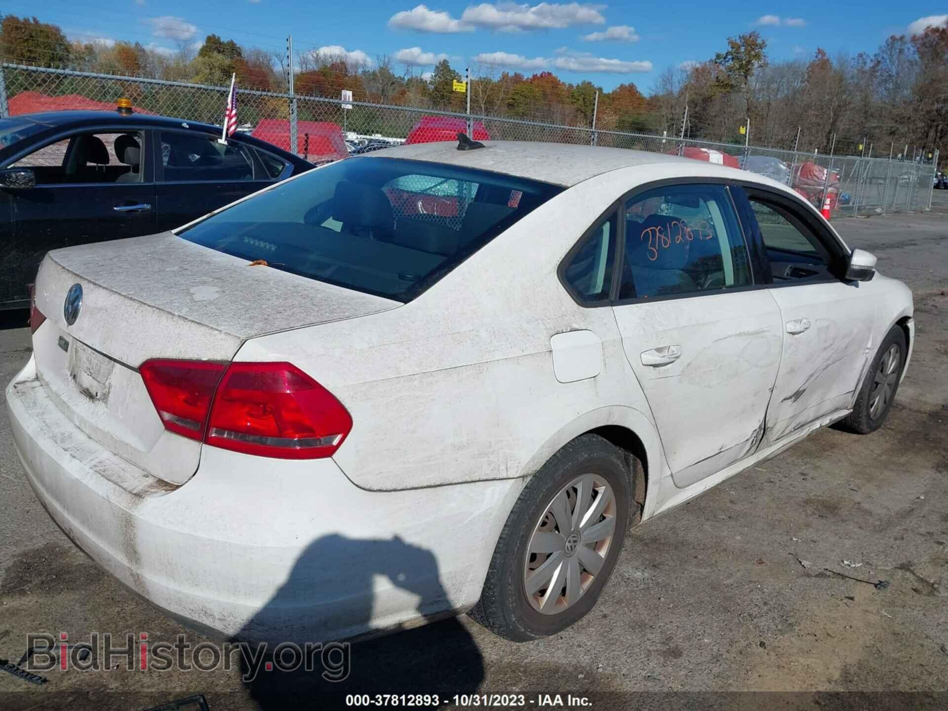 2013 VOLKSWAGEN PASSAT - VIN: 1VWAP7A35DC042120 - Фото 4