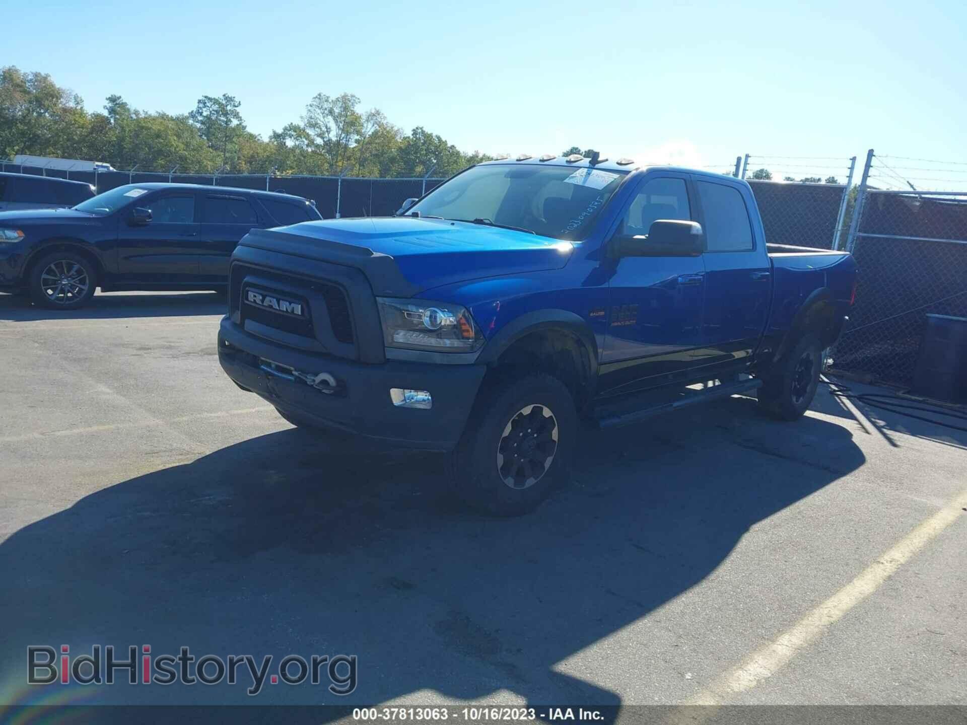 2018 RAM 2500 - VIN: 3C6TR5EJXJG332811 - Photo 2