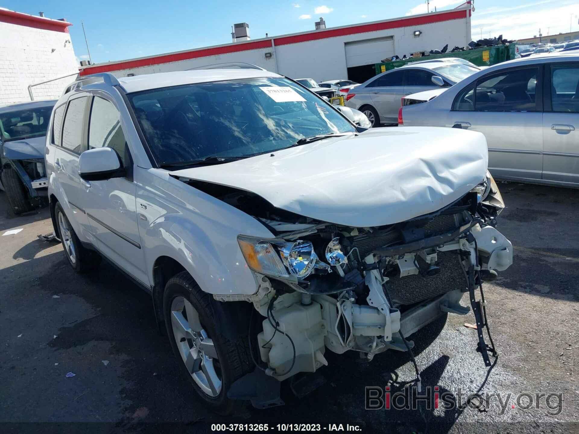 Photo JA4MT41X38Z013998 - MITSUBISHI OUTLANDER 2008