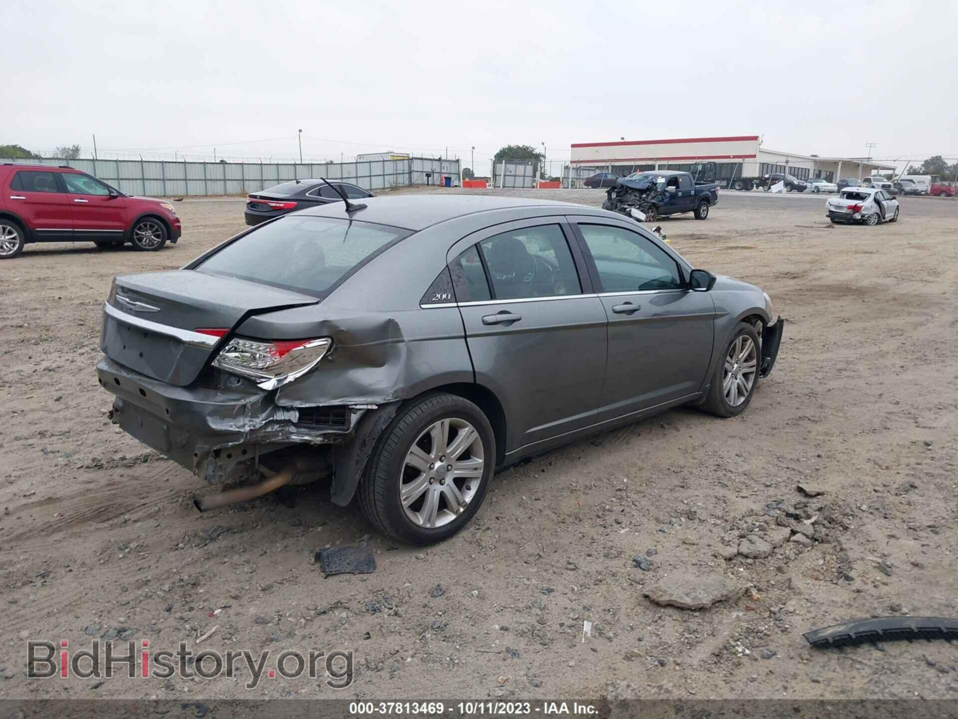 2012 CHRYSLER 200 - VIN: 1C3CCBBB6CN197895 - Фото 4