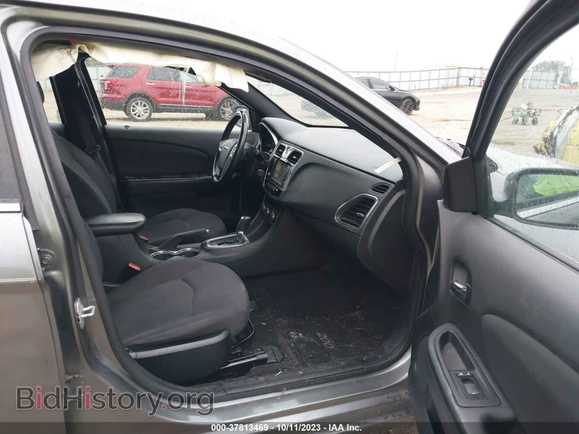 2012 CHRYSLER 200 - VIN: 1C3CCBBB6CN197895 - Фото 5