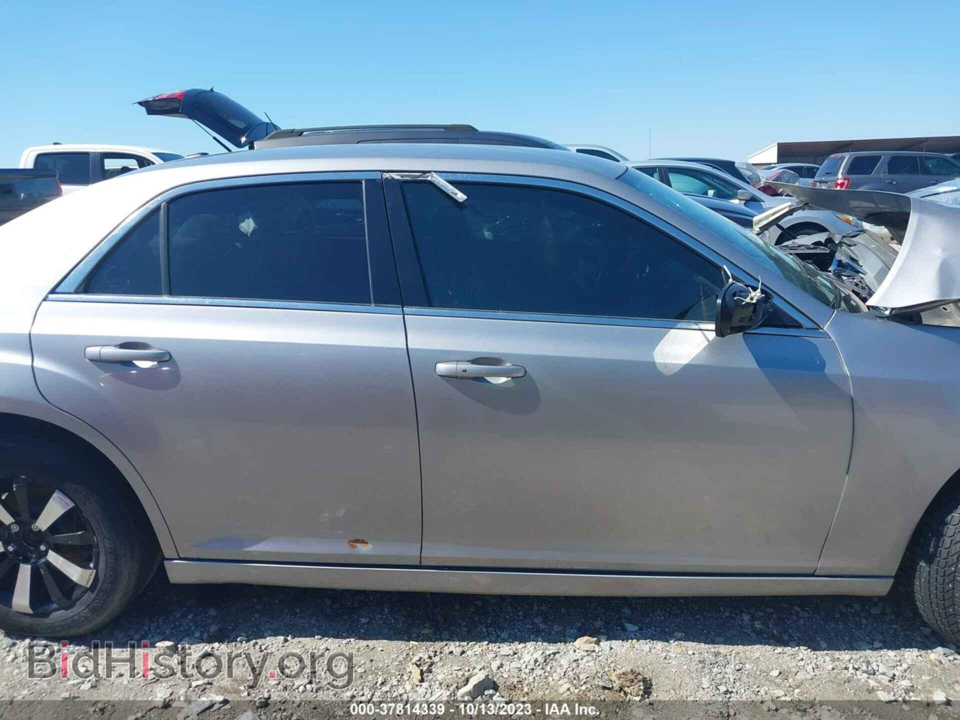 2011 CHRYSLER 300 - VIN: 2C3CA4CG2BH522027 - Фото 13