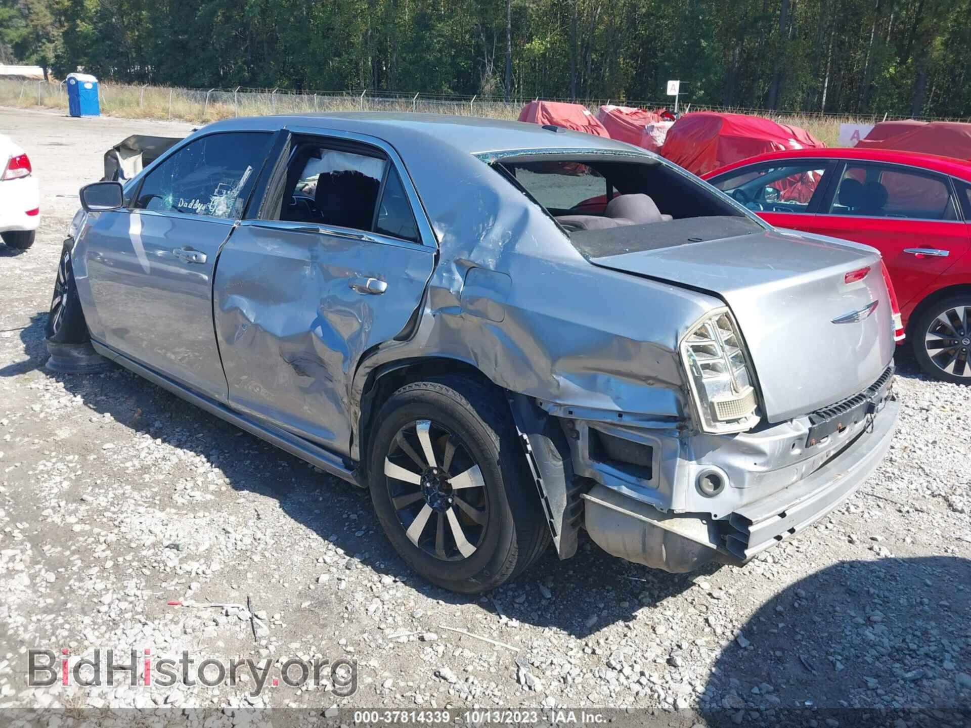 2011 CHRYSLER 300 - VIN: 2C3CA4CG2BH522027 - Фото 3
