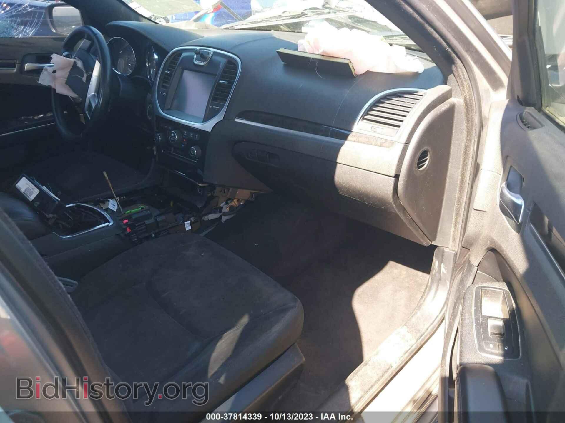 2011 CHRYSLER 300 - VIN: 2C3CA4CG2BH522027 - Фото 5