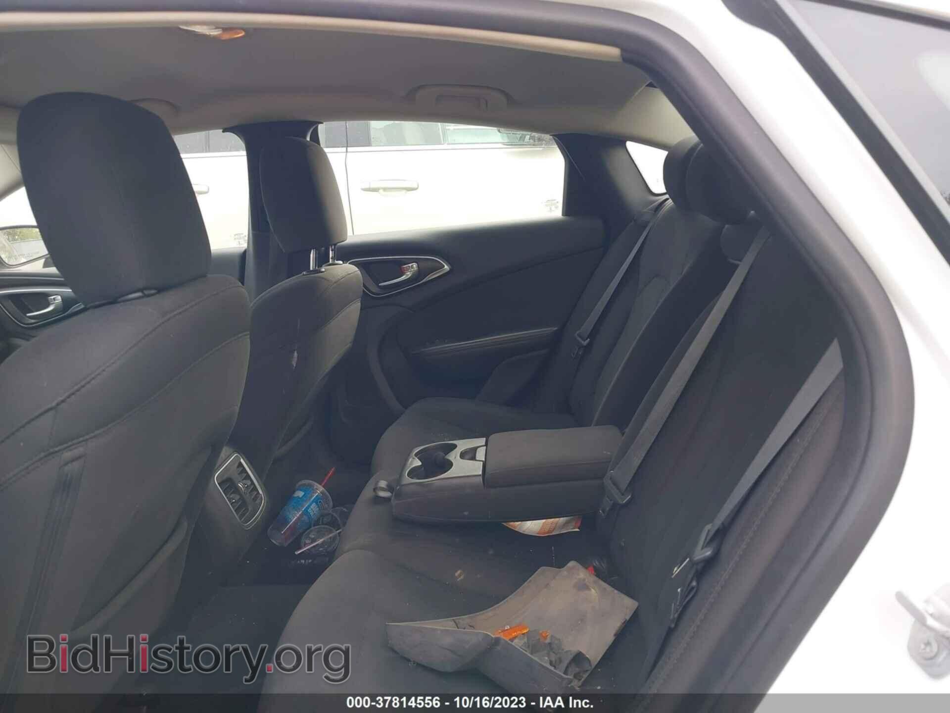 2015 CHRYSLER 200 - VIN: 1C3CCCAB3FN748165 - Фото 8