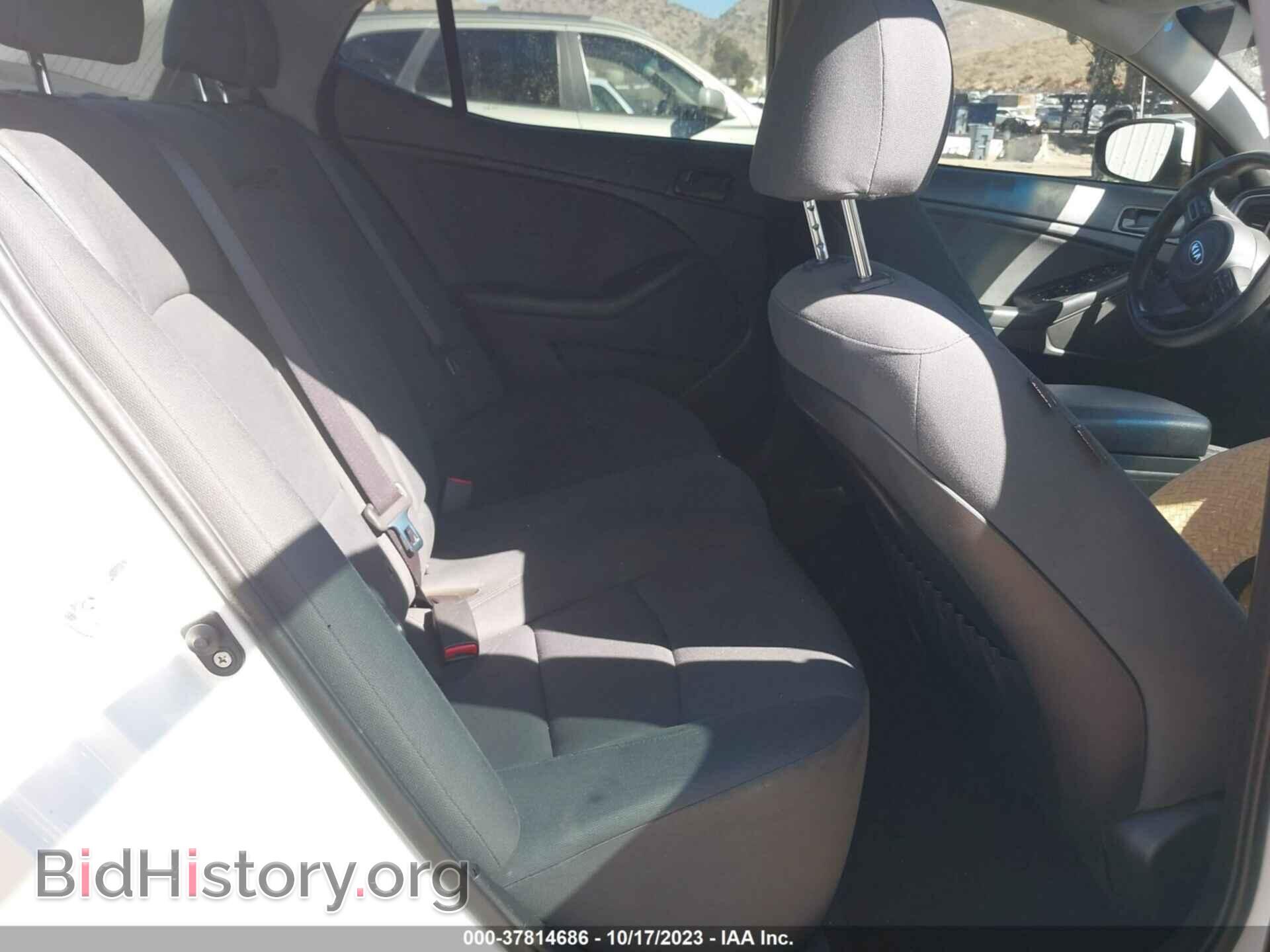 2015 KIA OPTIMA - VIN: KNAGM4A71F5650101 - Фото 8