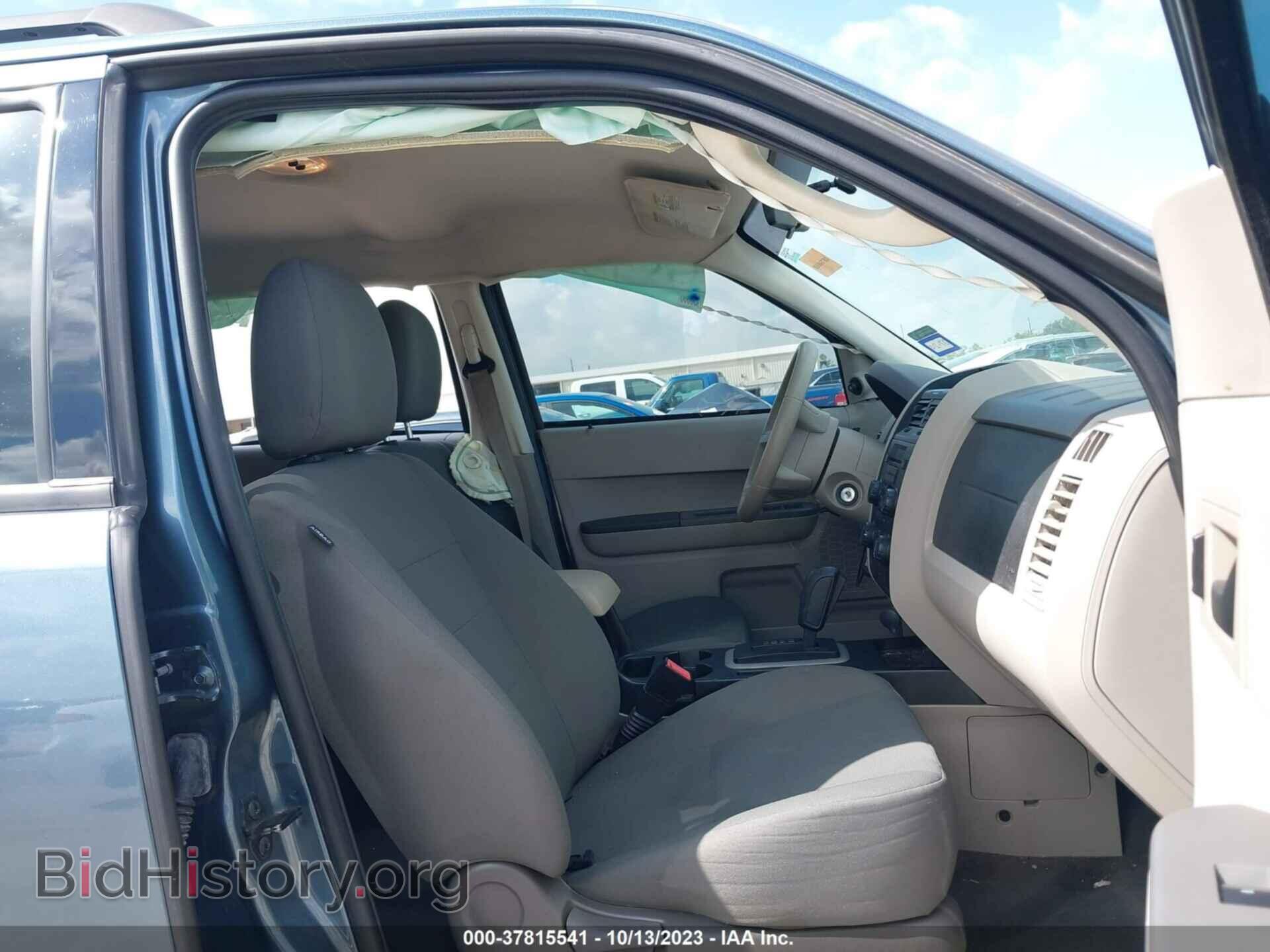 2011 FORD ESCAPE - VIN: 1FMCU0C77BKC51210 - Фото 5