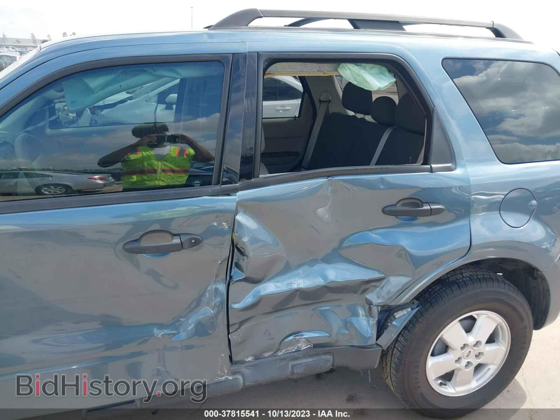2011 FORD ESCAPE - VIN: 1FMCU0C77BKC51210 - Фото 6