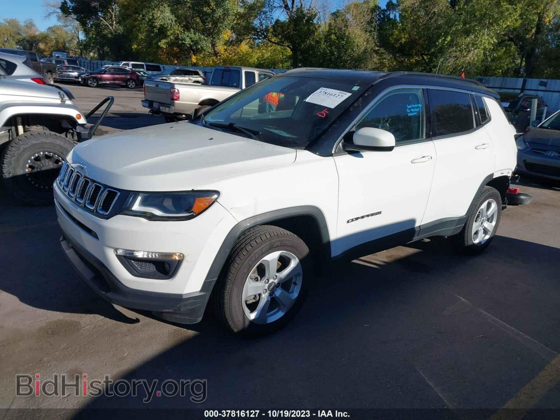 2018 JEEP COMPASS - VIN: 3C4NJDBB8JT261311 - Фото 2