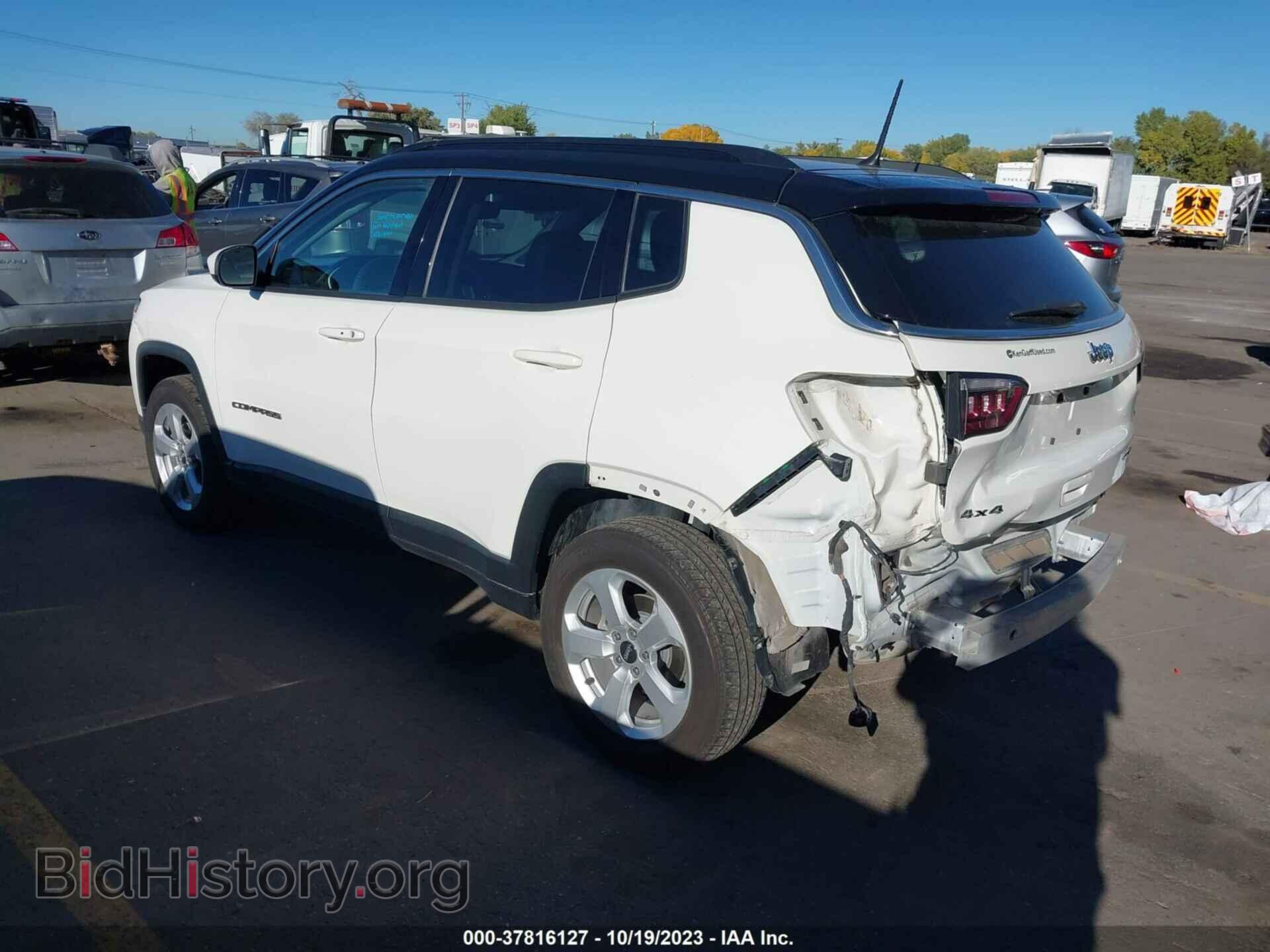2018 JEEP COMPASS - VIN: 3C4NJDBB8JT261311 - Фото 3