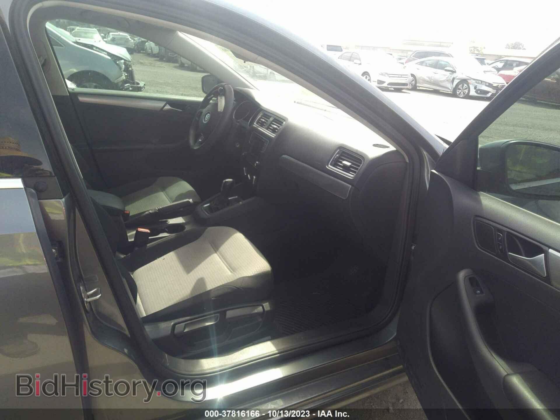 2017 VOLKSWAGEN JETTA - VIN: 3VW2B7AJ9HM413351 - Фото 5