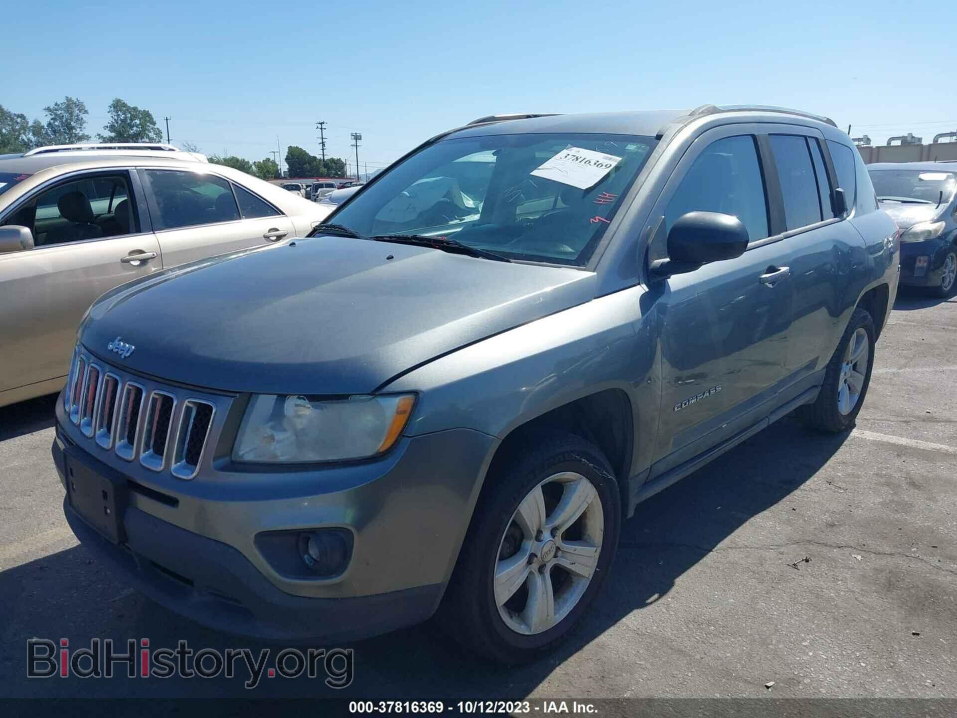 2011 JEEP COMPASS - VIN: 1J4NT1FB2BD228082 - Photo 2