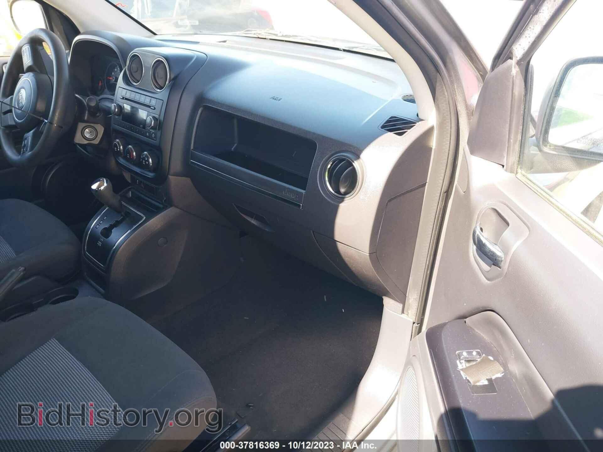 2011 JEEP COMPASS - VIN: 1J4NT1FB2BD228082 - Photo 5