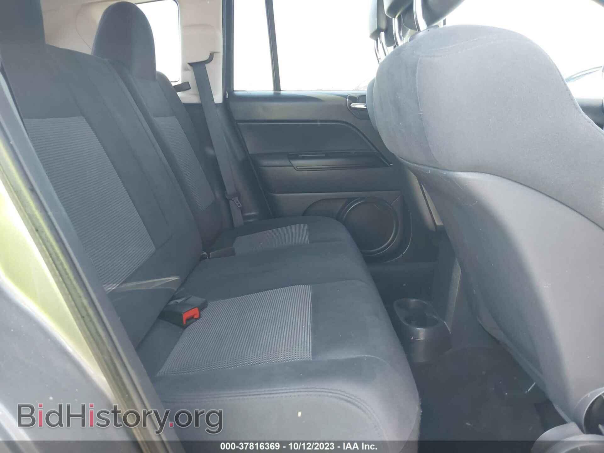 2011 JEEP COMPASS - VIN: 1J4NT1FB2BD228082 - Photo 8