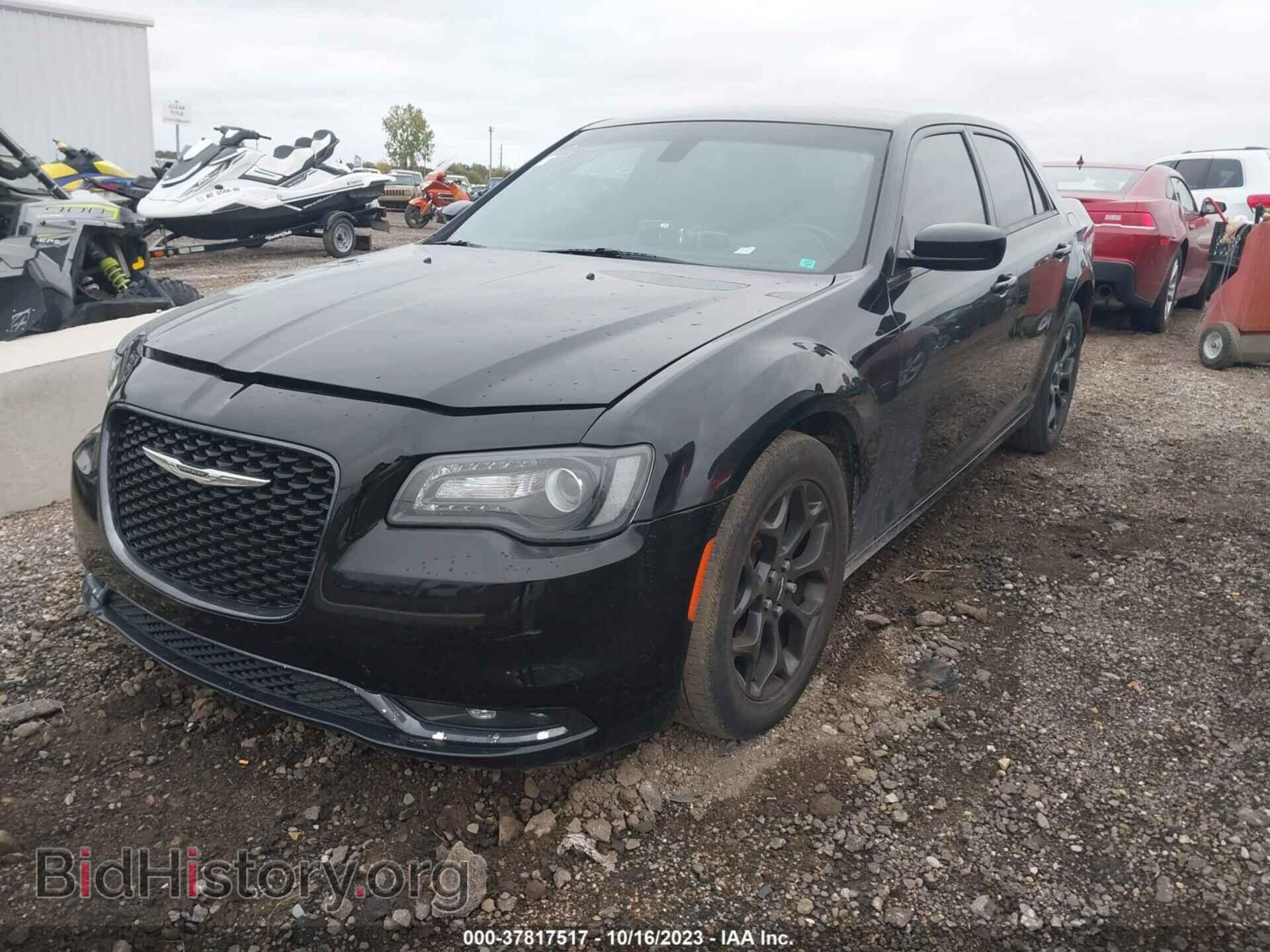 2019 CHRYSLER 300 - VIN: 2C3CCAGG7KH569766 - Photo 2
