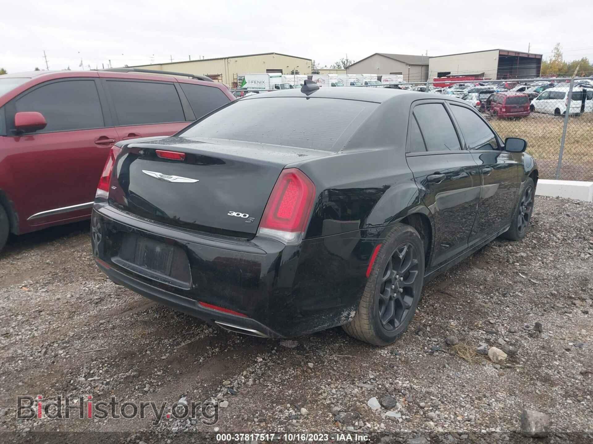2019 CHRYSLER 300 - VIN: 2C3CCAGG7KH569766 - Photo 4