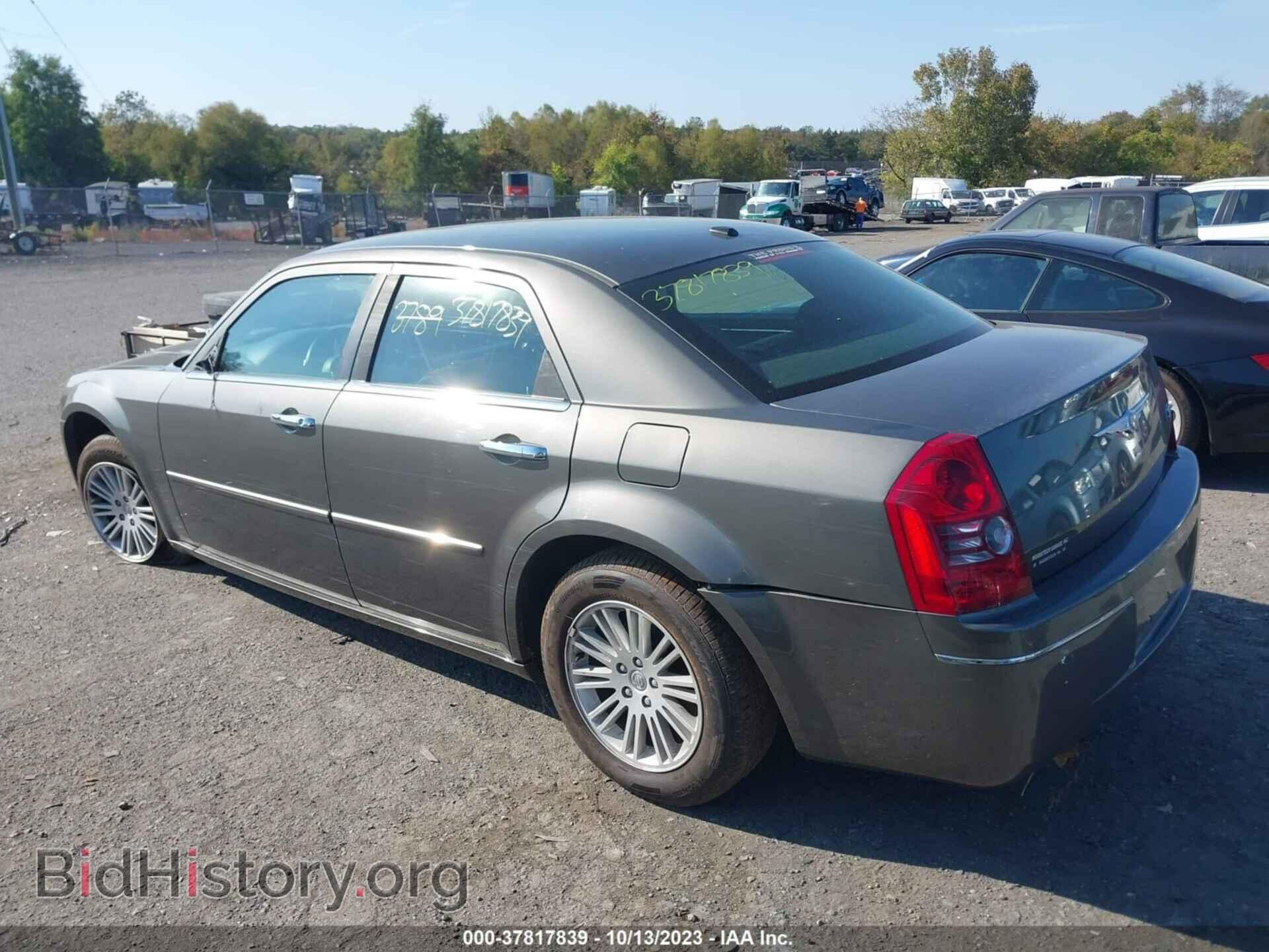 2010 CHRYSLER 300 - VIN: 2C3CA5CV6AH164482 - Фото 3