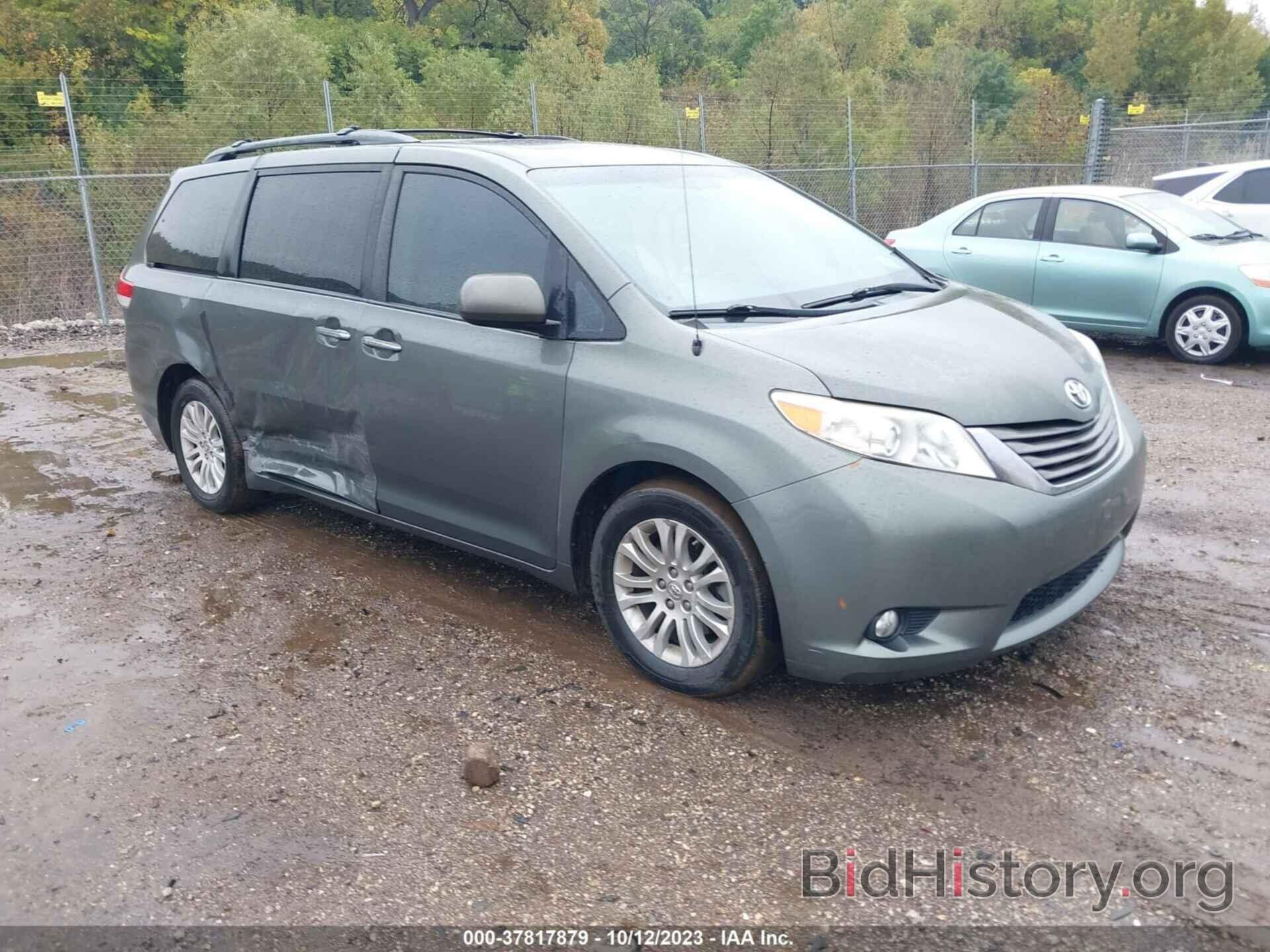 Фотография 5TDYK3DC3DS336716 - TOYOTA SIENNA 2013