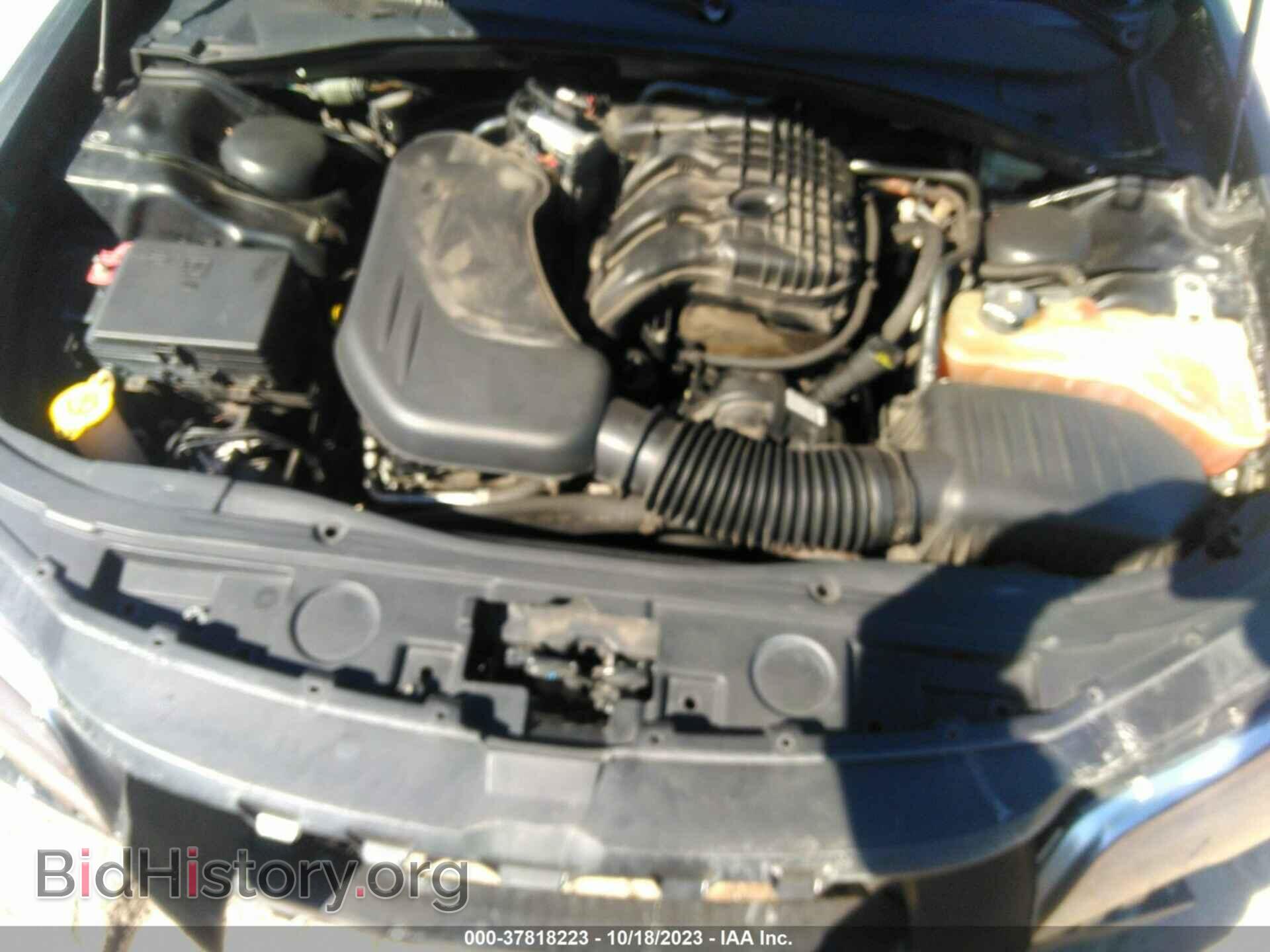 2015 CHRYSLER 300 - VIN: 2C3CCAAG6FH828956 - Фото 10