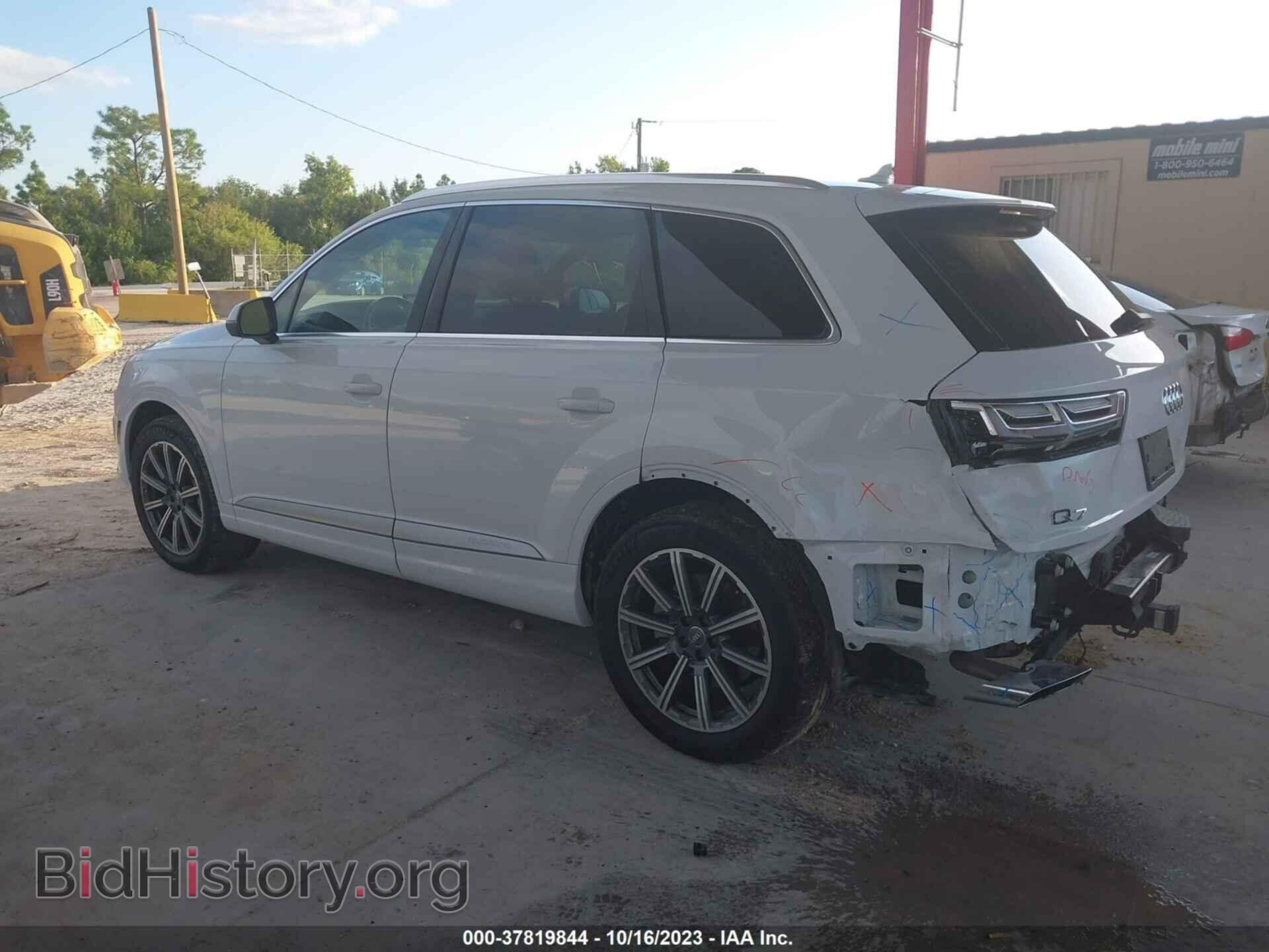2017 AUDI Q7 - VIN: WA1VAAF73HD052637 - Фото 3