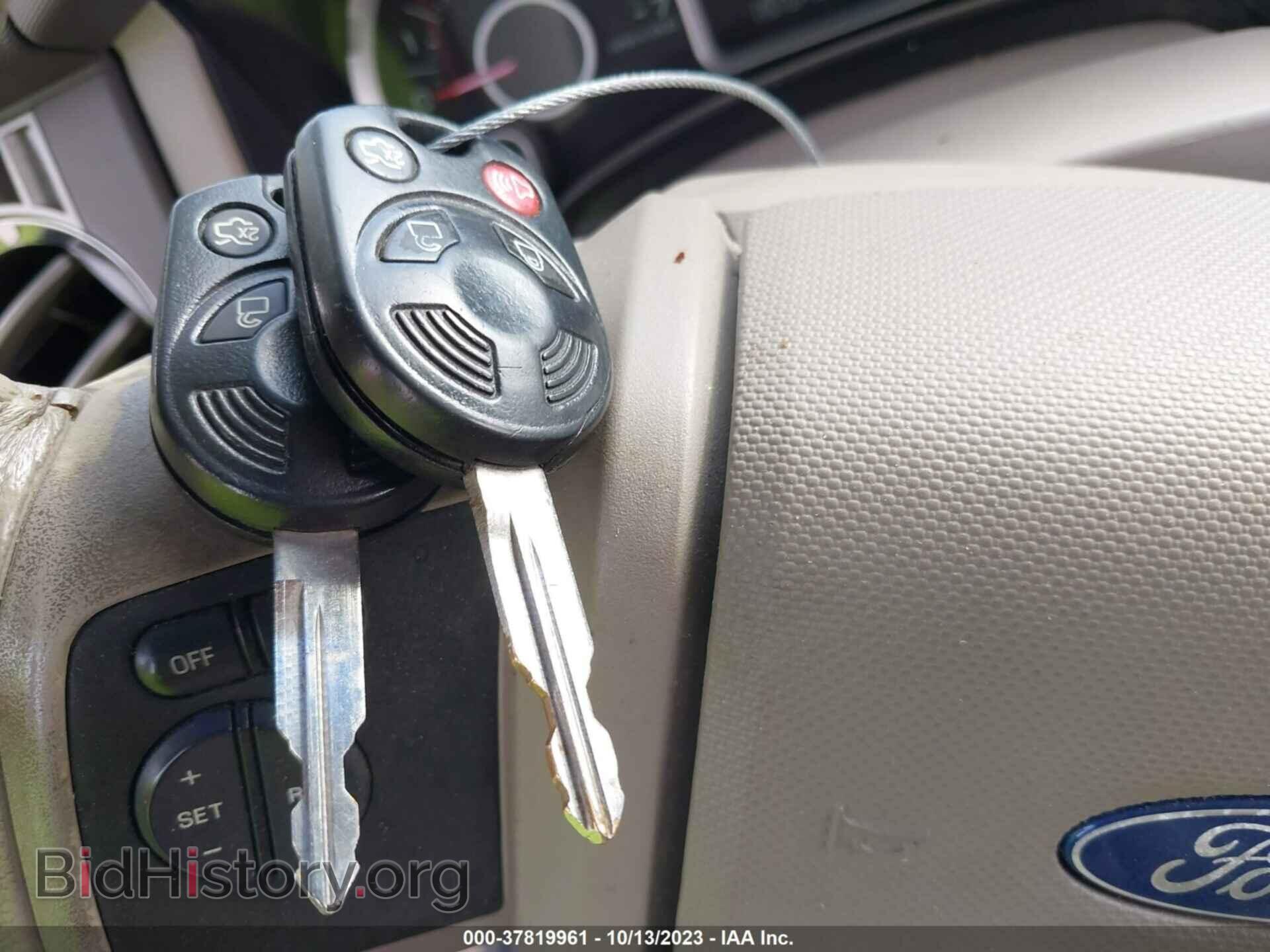 2011 FORD EXPEDITION - VIN: 1FMJU1F59BEF50610 - Фото 11