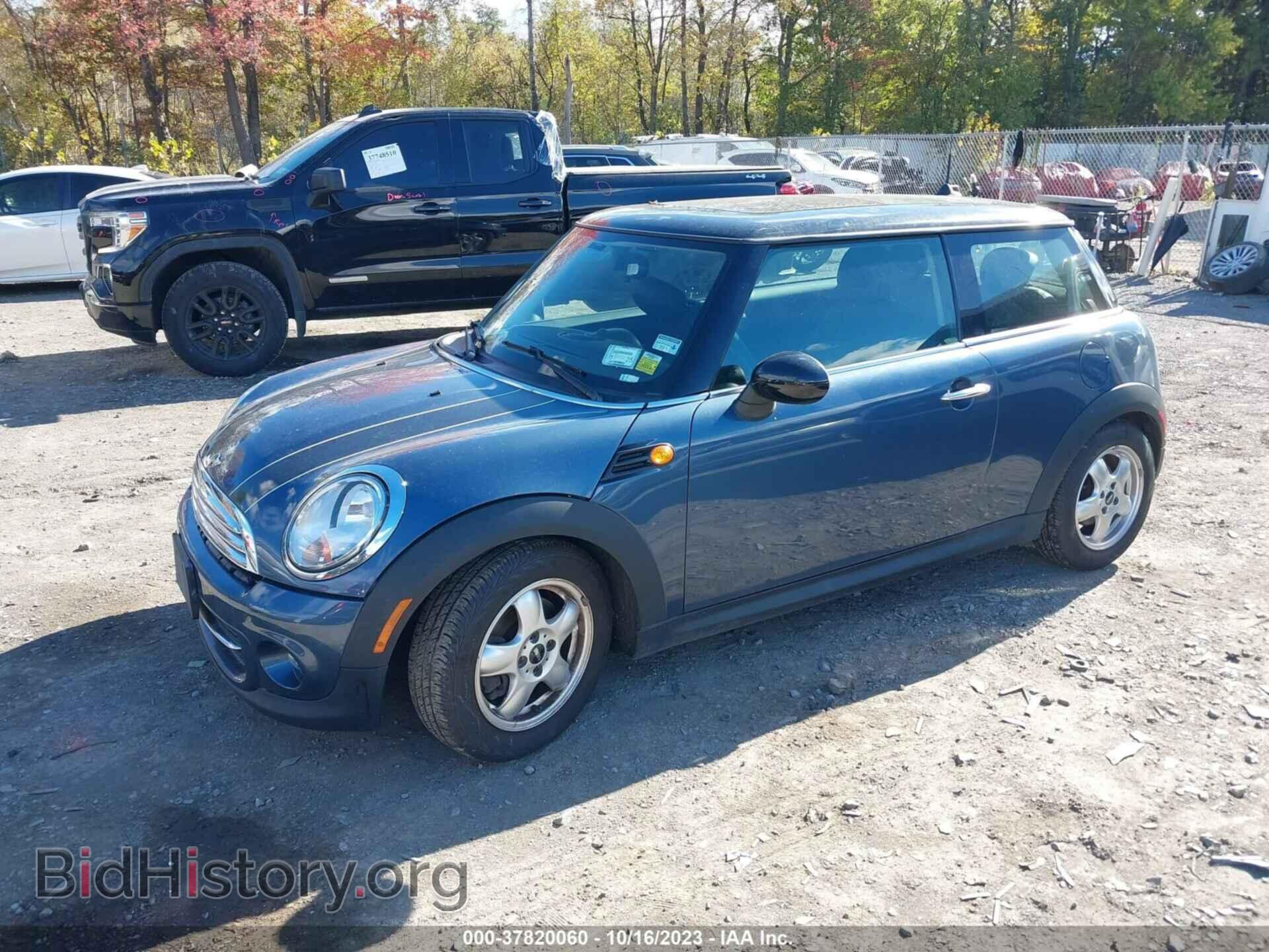 Report WMWSU3C50BTX97080 MINI COOPER HARDTOP 2011 Blue Gasoline - price ...