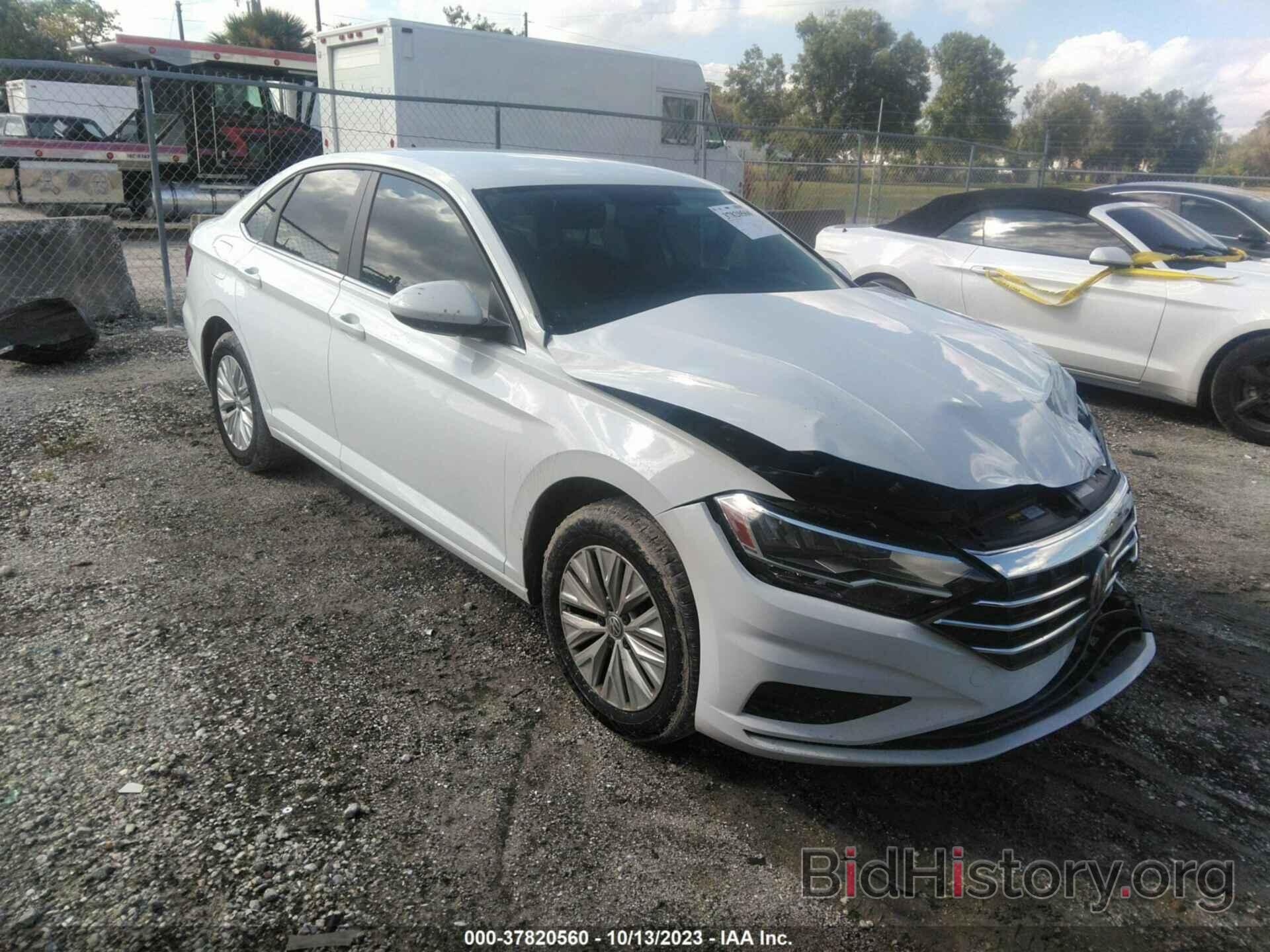 Volkswagen Jetta 2020 r line