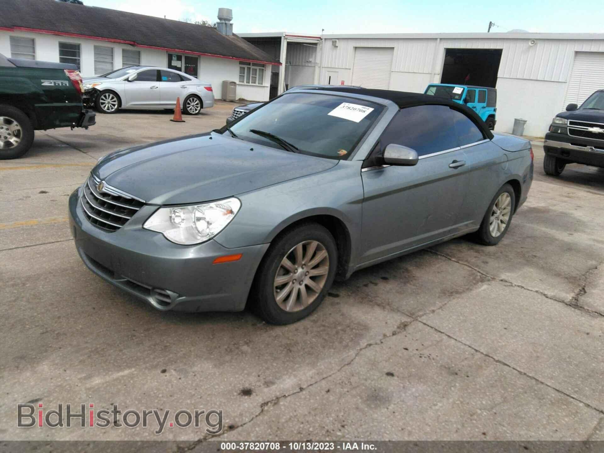 2010 CHRYSLER SEBRING - VIN: 1C3BC5ED5AN143060 - Фото 2