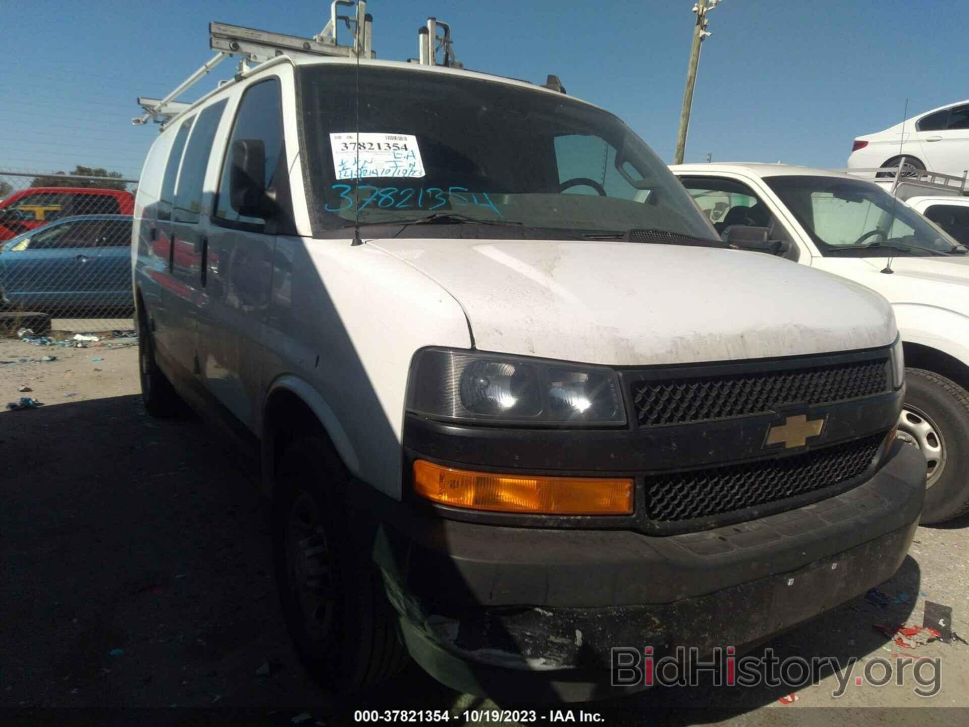 Photo 1GCWGAFP7K1213914 - CHEVROLET EXPRESS CARGO VAN 2019