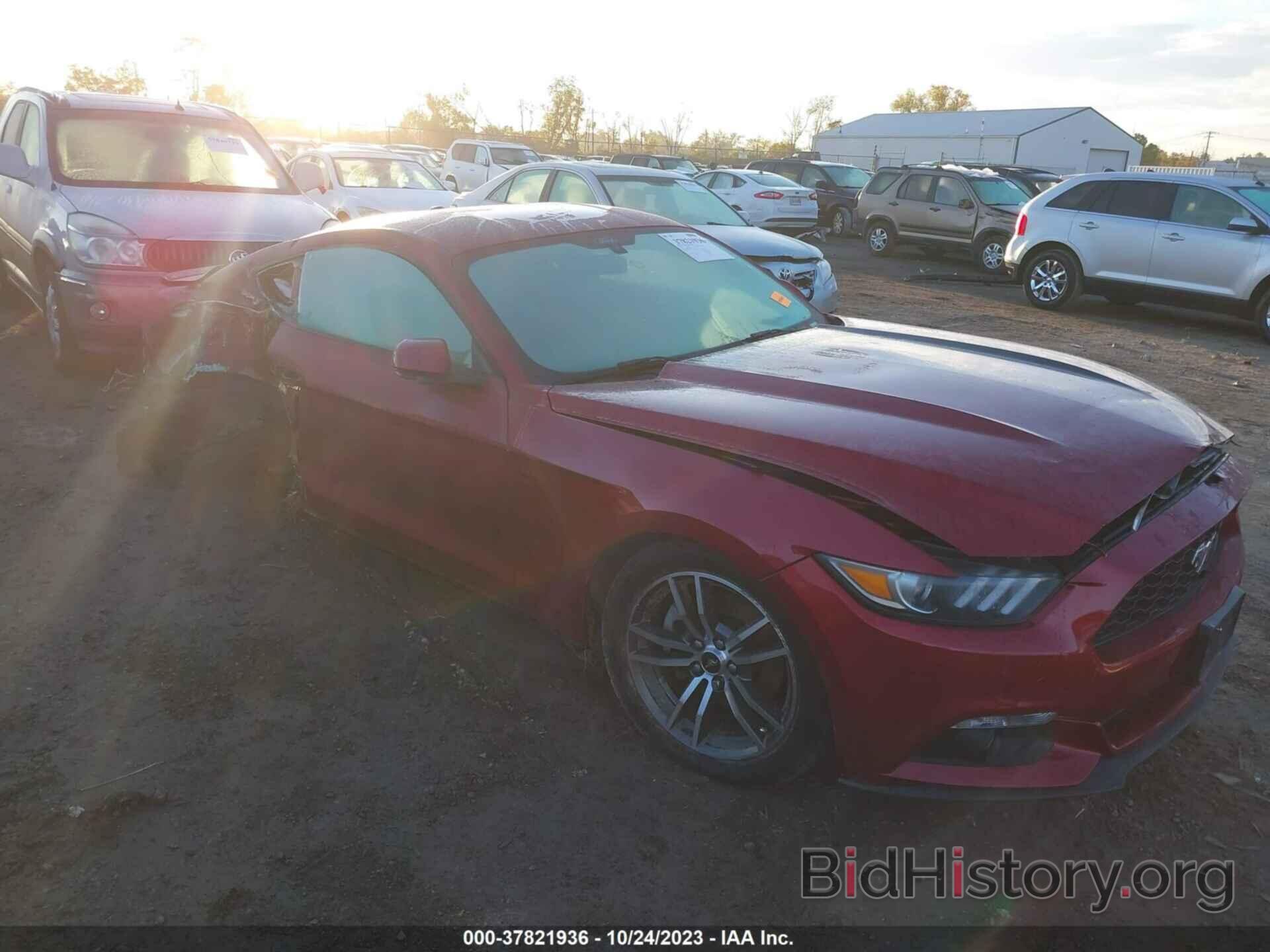Photo 1FA6P8TH3F5373394 - FORD MUSTANG 2015