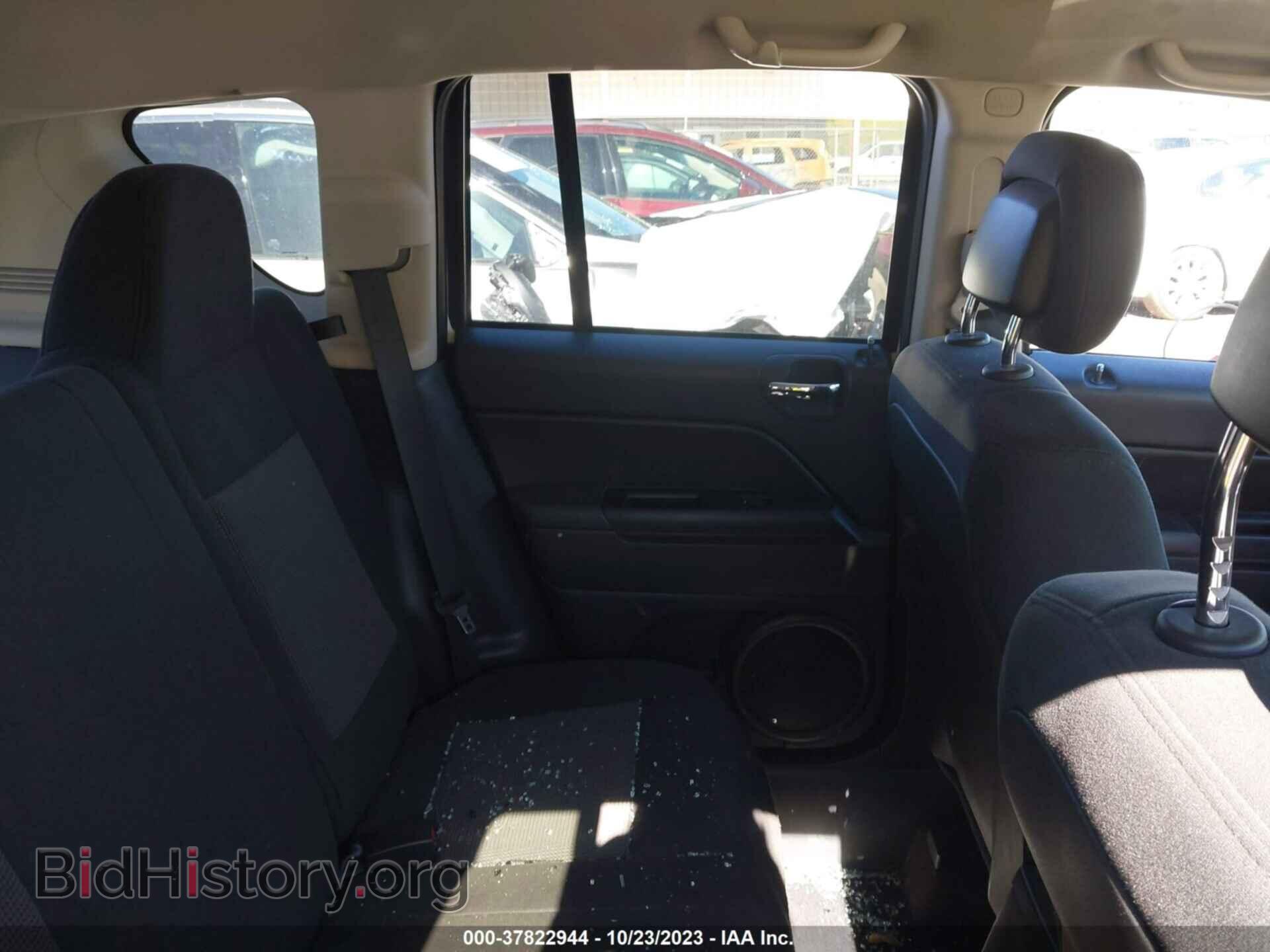 2014 JEEP COMPASS - VIN: 1C4NJDBB6ED830393 - Фото 8