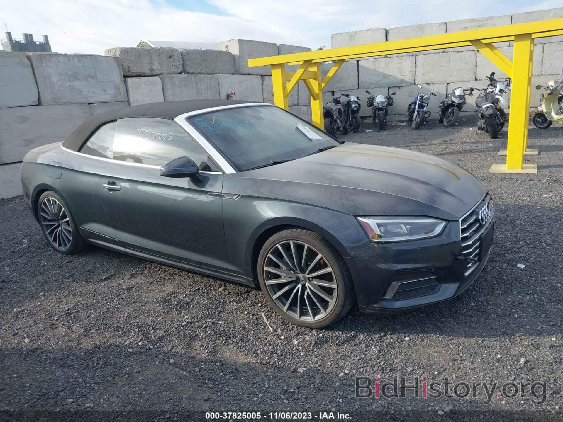 Photo WAUYNGF52KN000696 - AUDI A5 2019