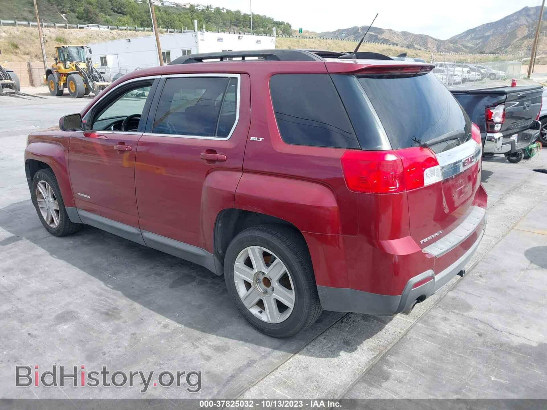 2011 GMC TERRAIN - VIN: 2CTFLUE50B6324996 - Фото 3