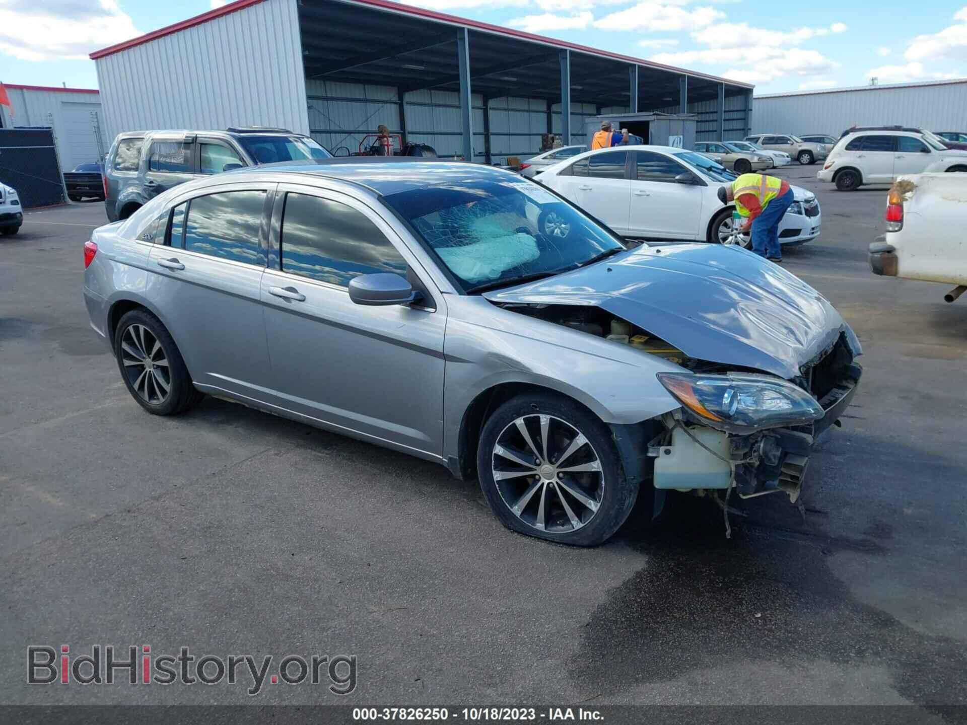 Фотография 1C3CCBBB3DN679533 - CHRYSLER 200 2013