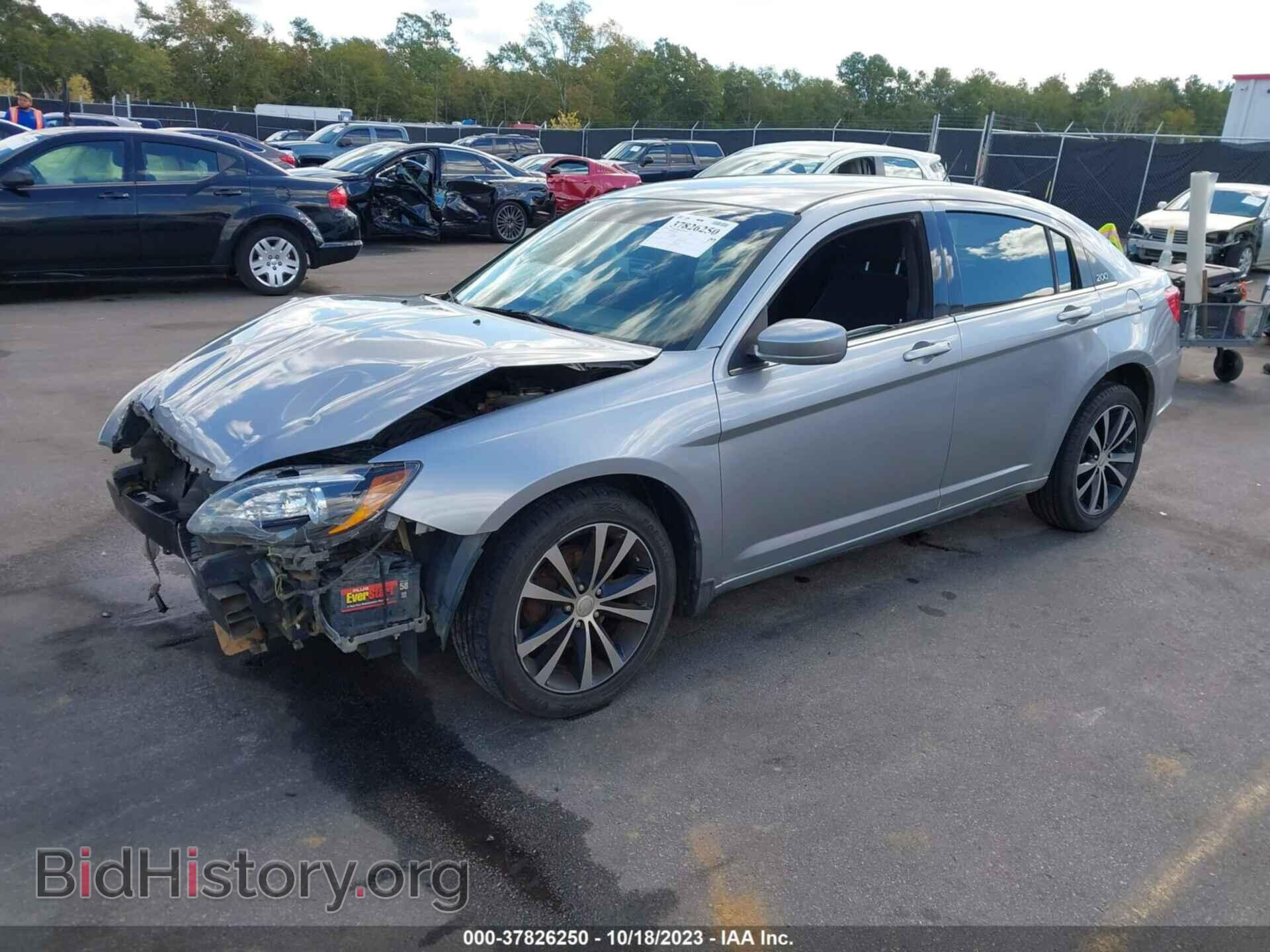 2013 CHRYSLER 200 - VIN: 1C3CCBBB3DN679533 - Photo 2