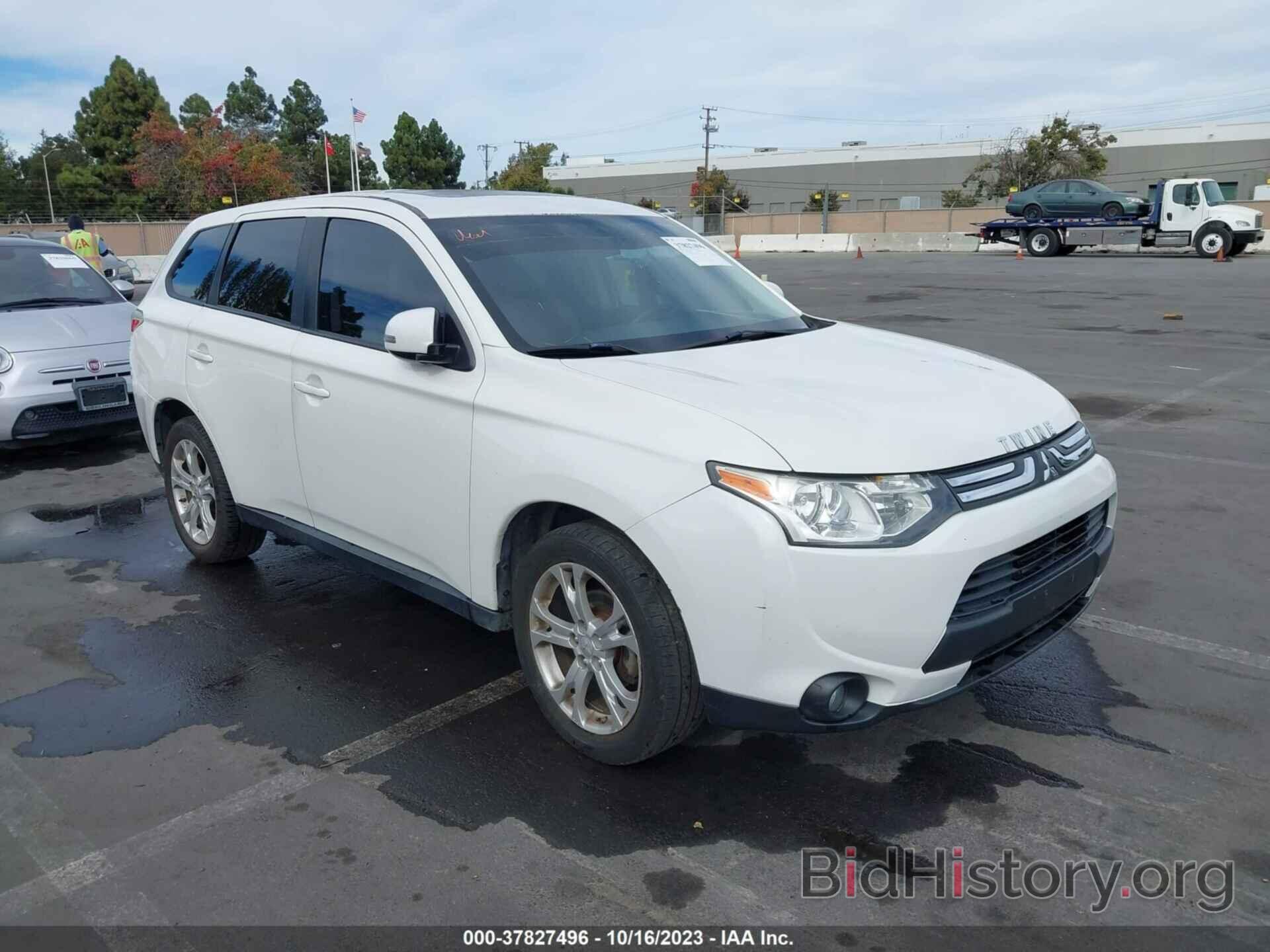 Photo JA4AD3A32EZ001957 - MITSUBISHI OUTLANDER 2014