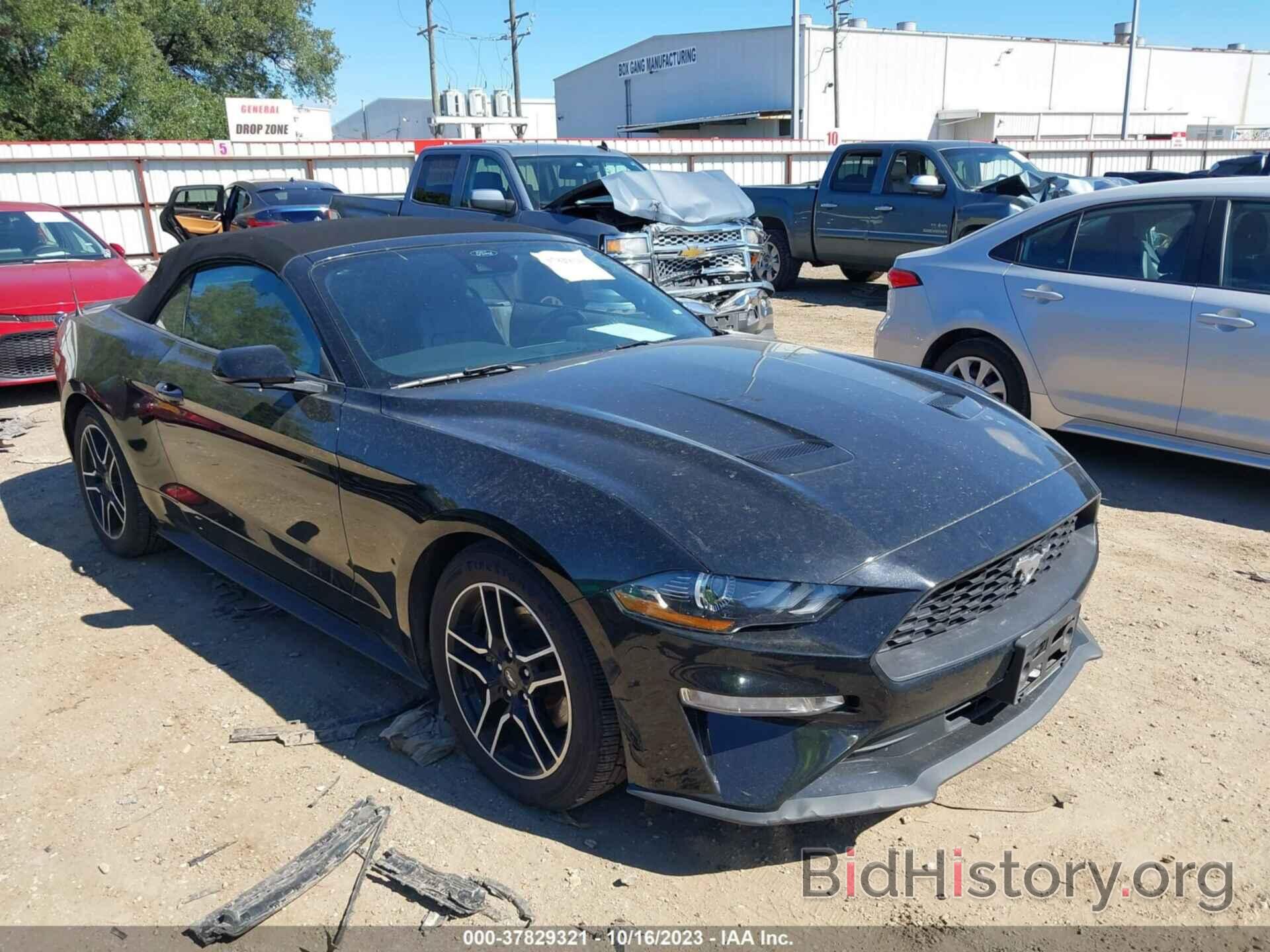Photo 1FATP8UH6M5103090 - FORD MUSTANG 2021