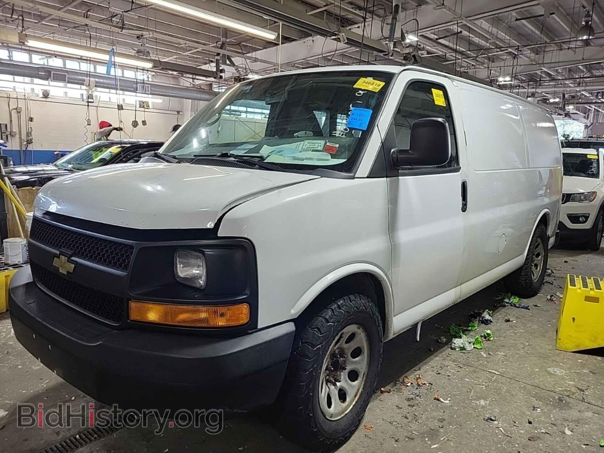 Photo 1GCSGAFX7E1169075 - CHEVROLET EXPRESS CARGO VAN 2014