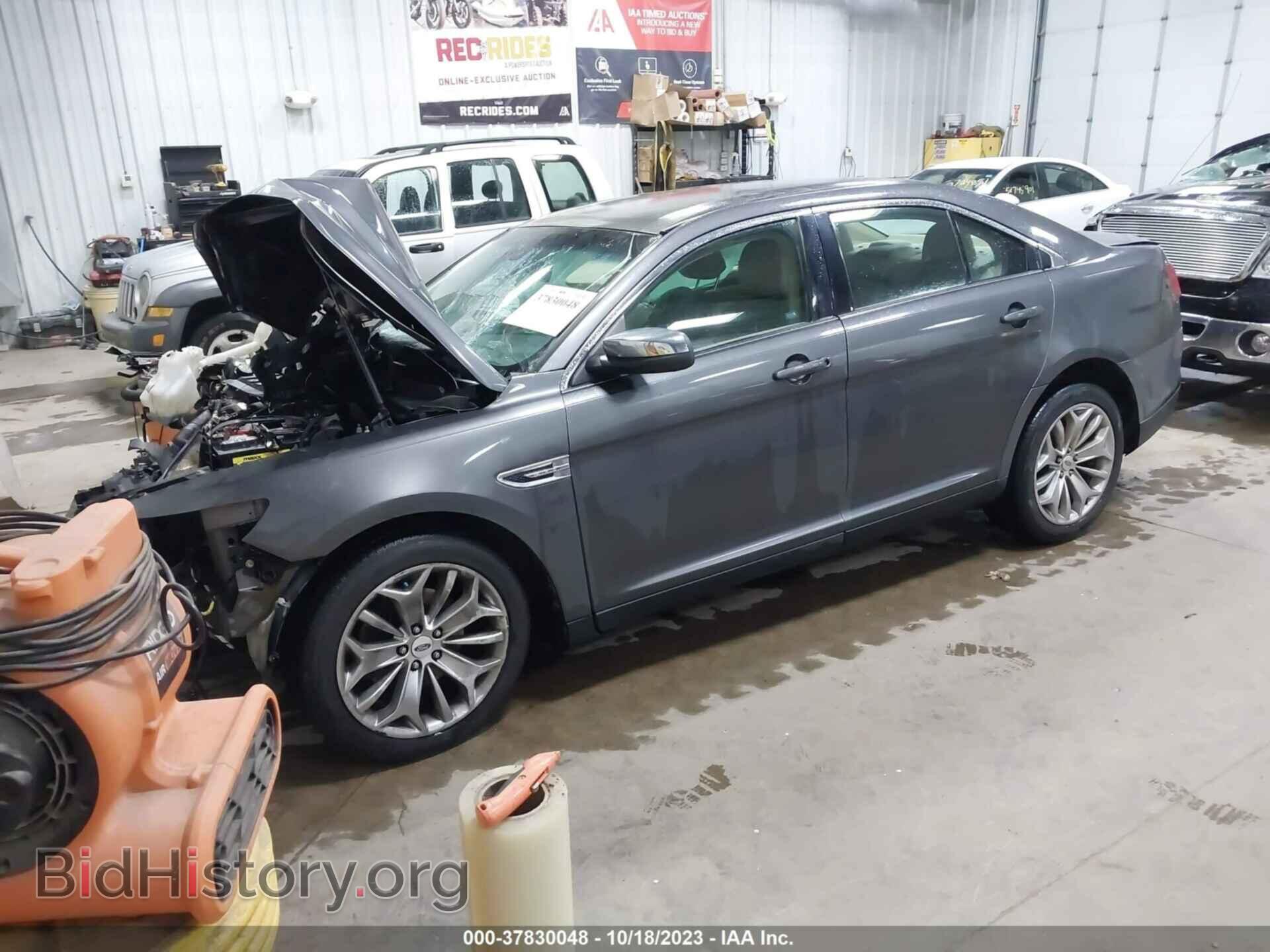 2015 FORD TAURUS - VIN: 1FAHP2F85FG104755 - Фото 2