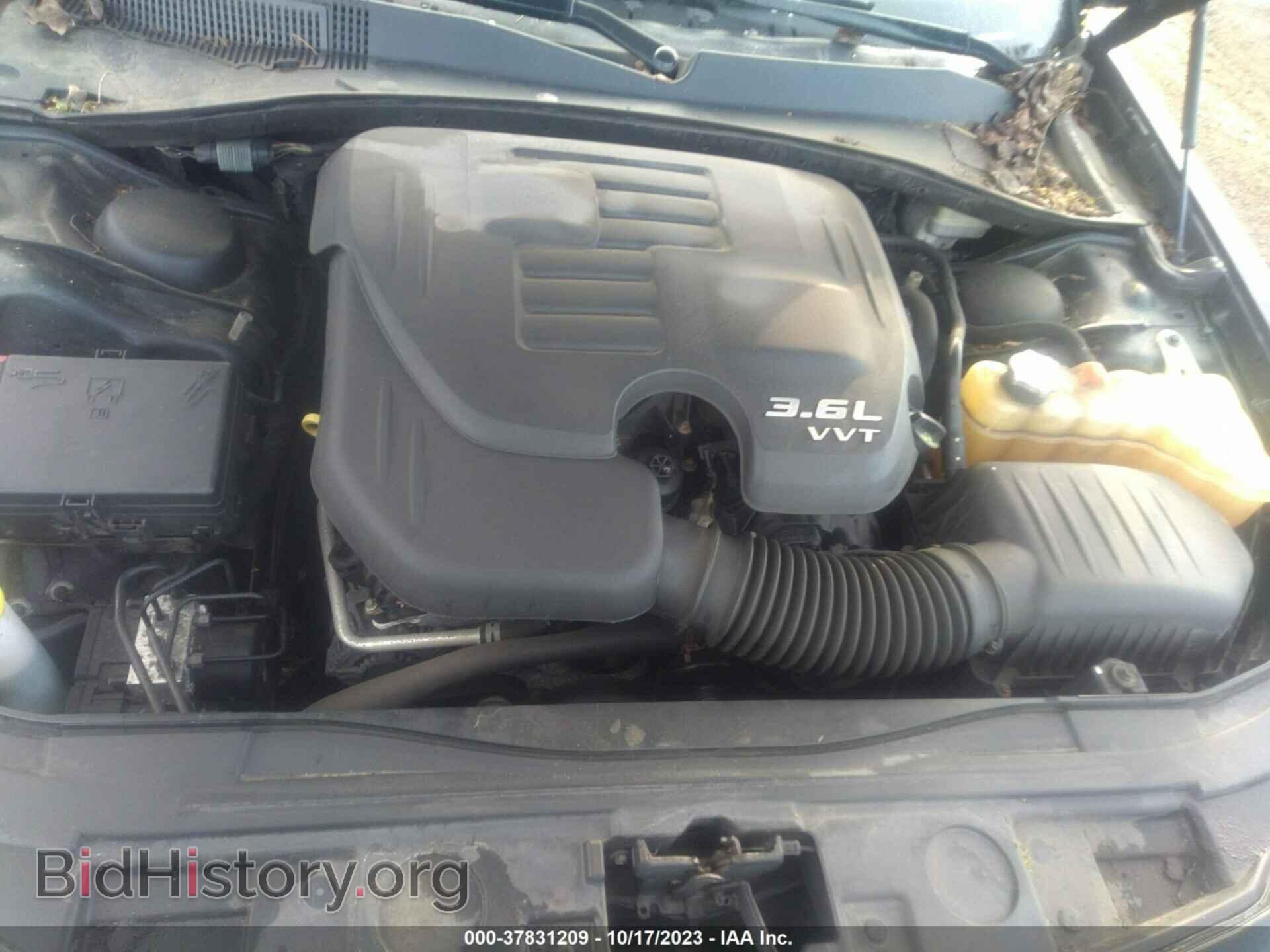 2014 CHRYSLER 300 - VIN: 2C3CCAAG7EH336029 - Фото 10
