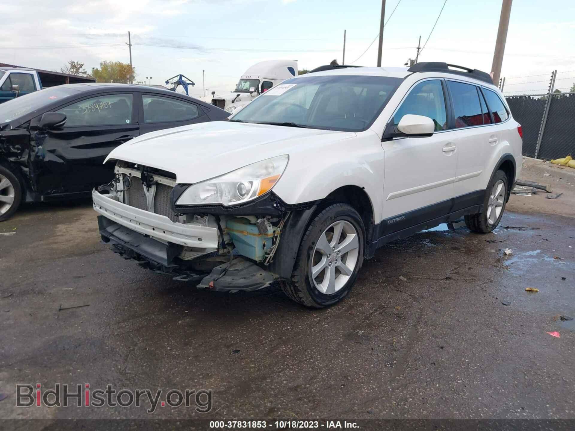 2014 SUBARU OUTBACK - VIN: 4S4BRCCC8E3318603 - Фото 2