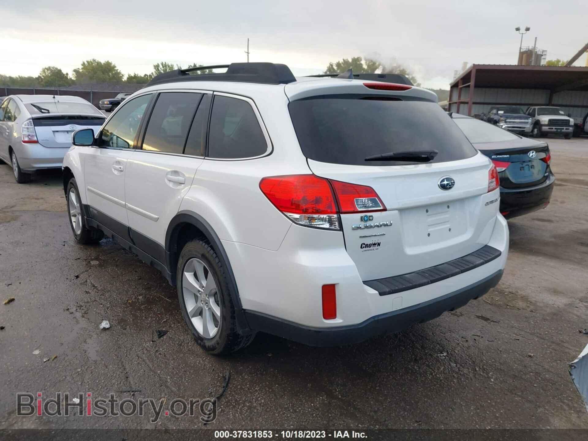 2014 SUBARU OUTBACK - VIN: 4S4BRCCC8E3318603 - Фото 3
