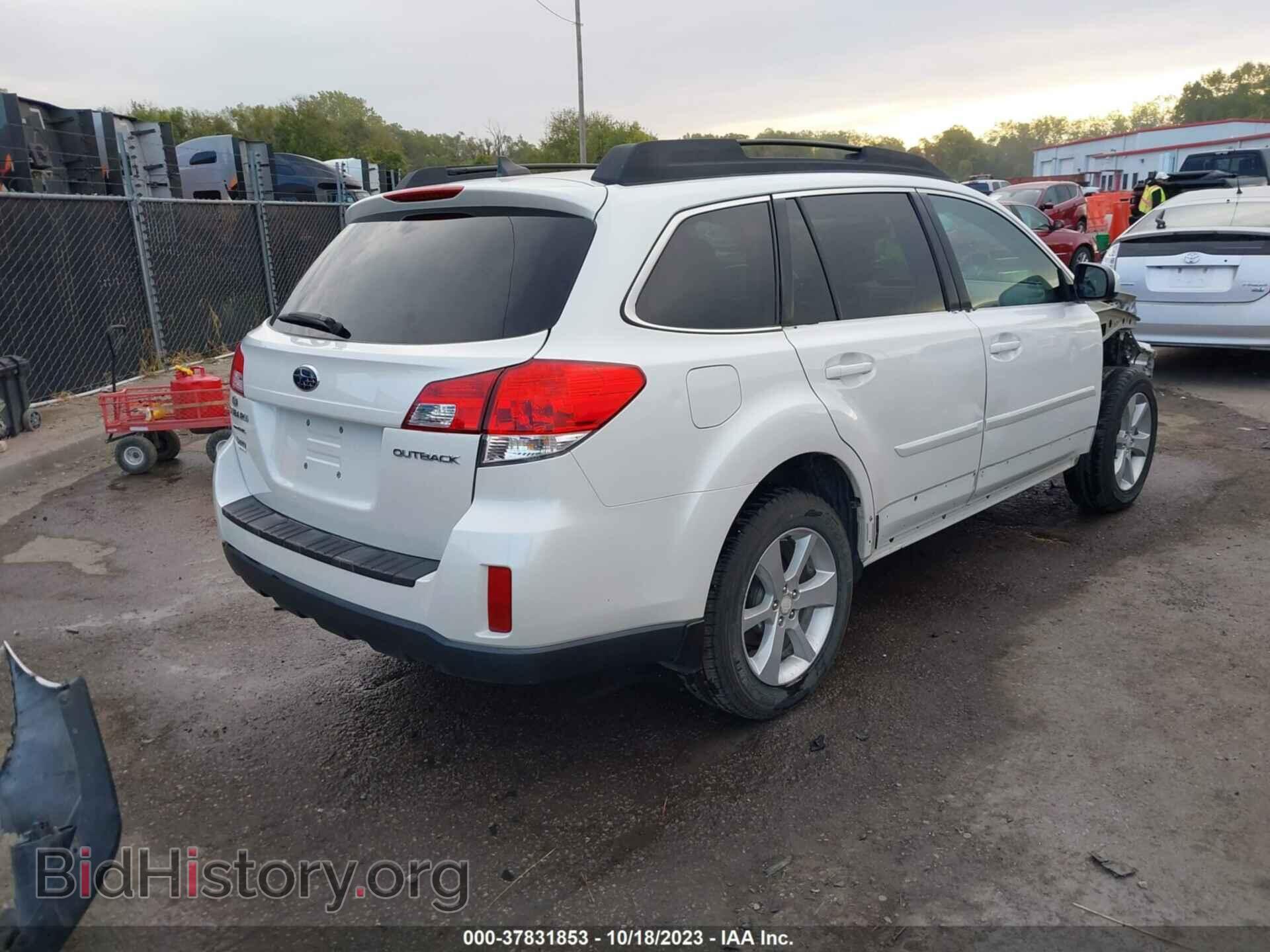 2014 SUBARU OUTBACK - VIN: 4S4BRCCC8E3318603 - Фото 4
